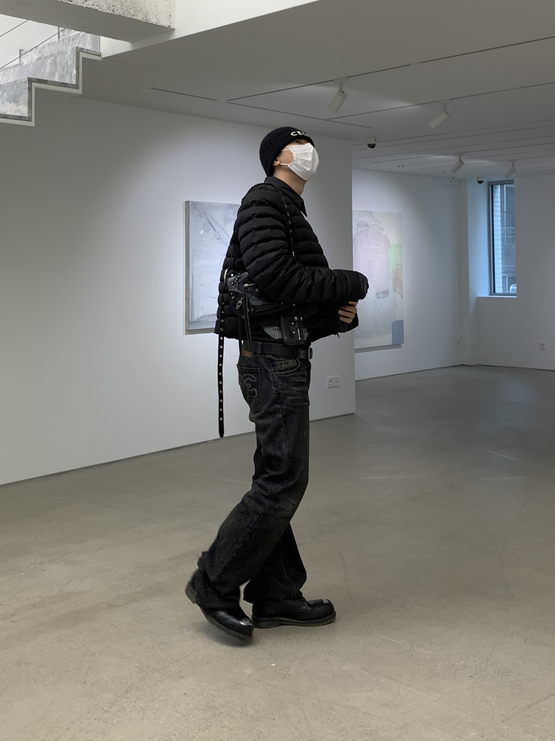 Dr. Martens x Raf Simons Keaton II Steel Toe Black, Celine Embroidered RIbbed Wool Beanie Black 착용 스타일 - 6