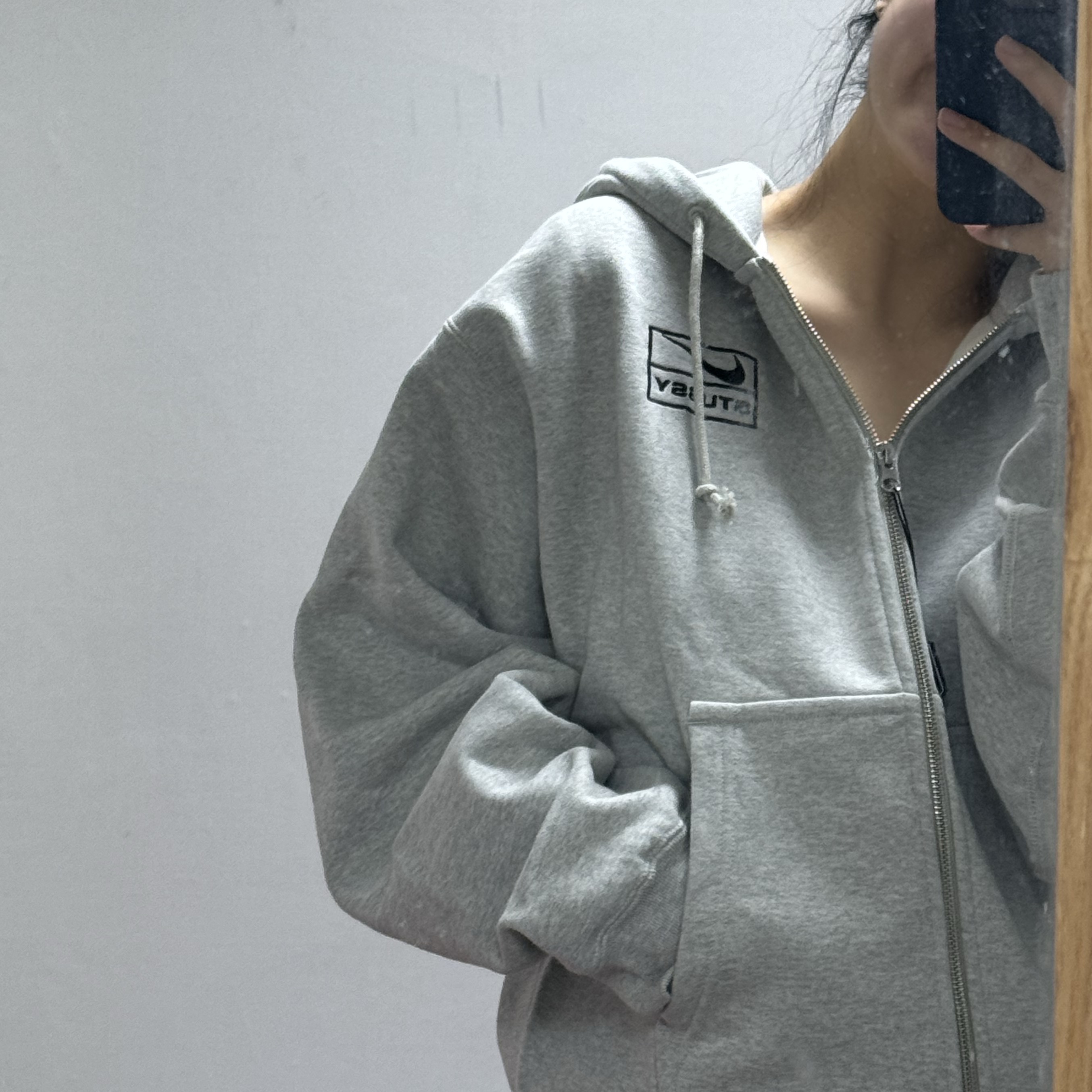 Nike x Stussy Full Zip Fleece Hoodie Grey Heather (FJ9181-050) 착용 스타일 - 2