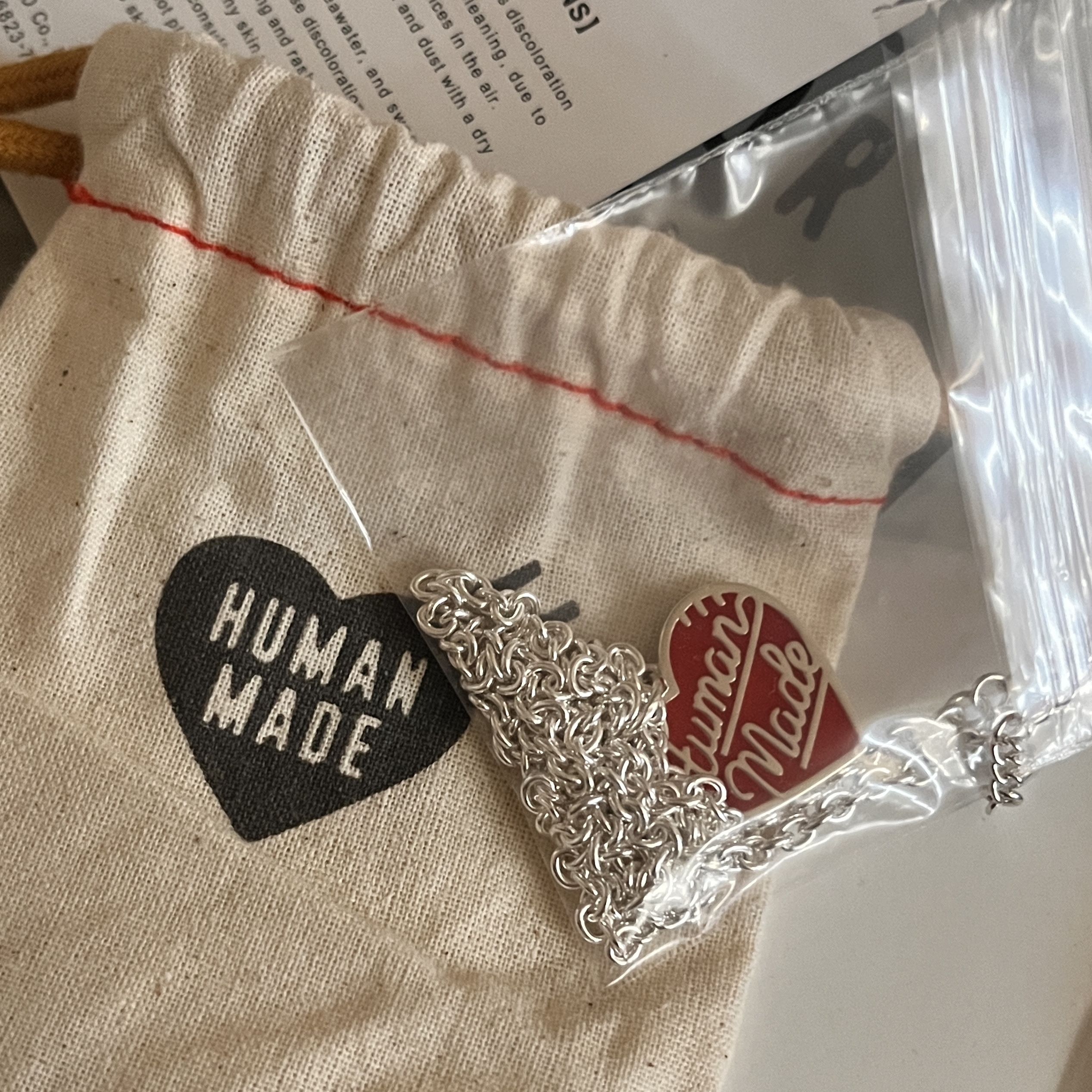 Human Made Heart Silver Necklace Red 착용 스타일
