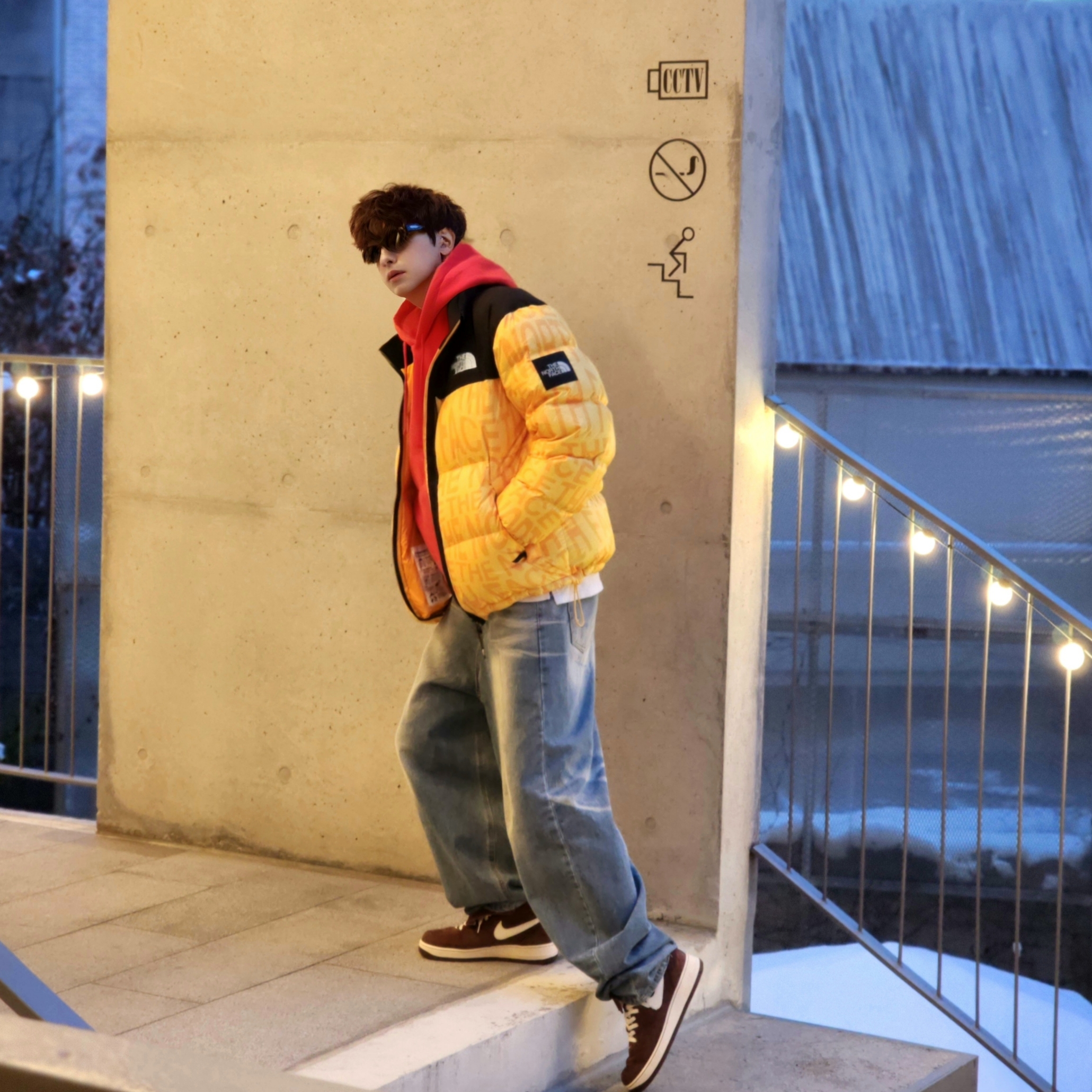 The North Face White Label Novelty Nuptse Down Jacket P Yellow, Stussy Beach Roots Hoodie Red 착용 스타일 - 7