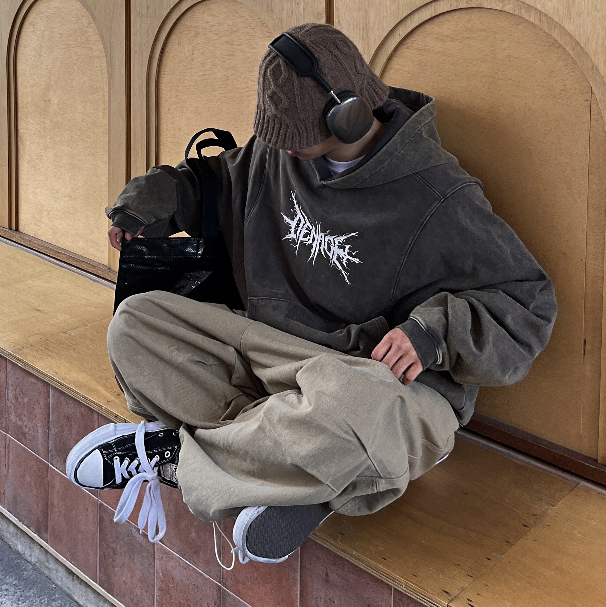 Maison Mihara Yasuhiro Peterson OG Sole Canvas Low Sneakers Black 착용 스타일
