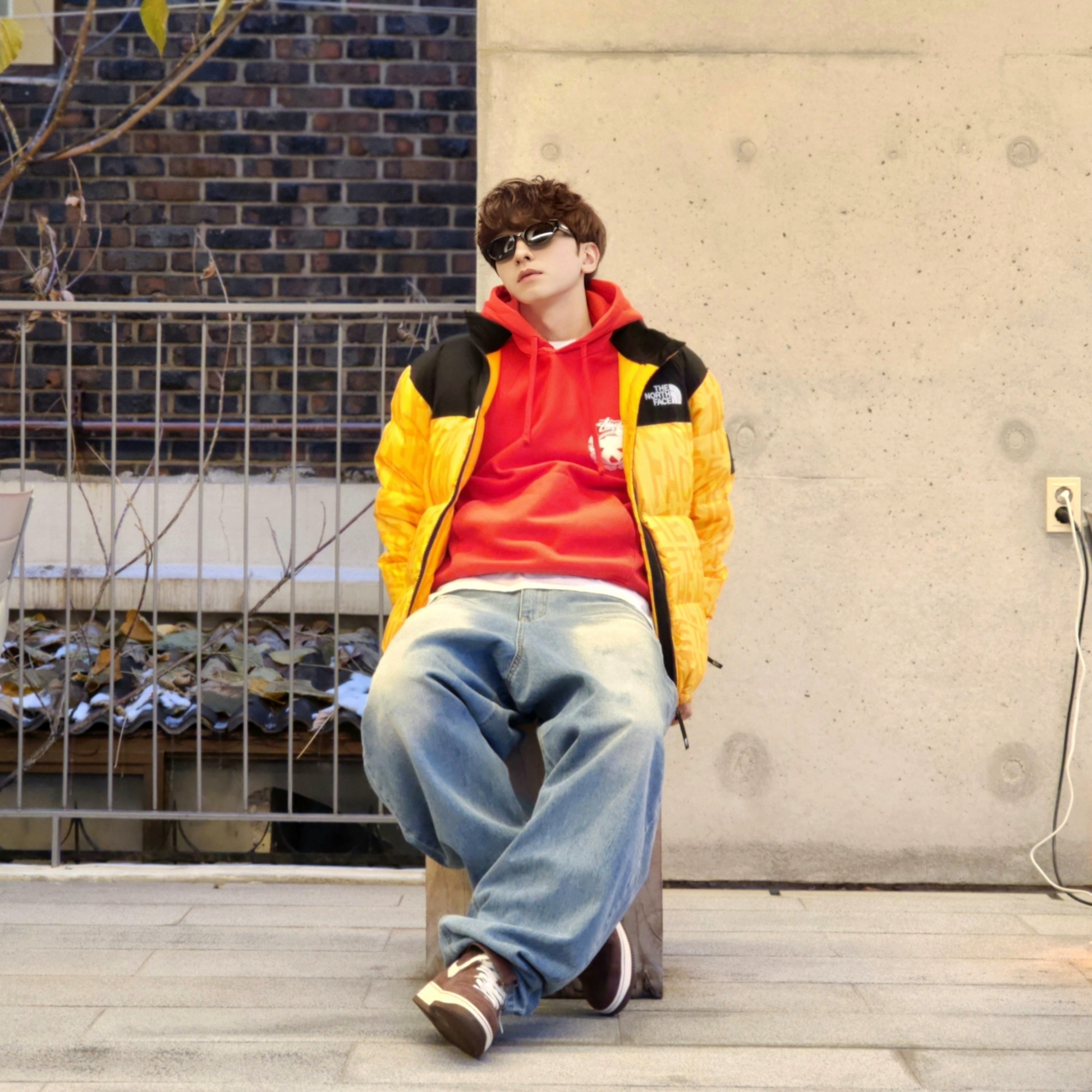 The North Face White Label Novelty Nuptse Down Jacket P Yellow, Stussy Beach Roots Hoodie Red 착용 스타일 - 1