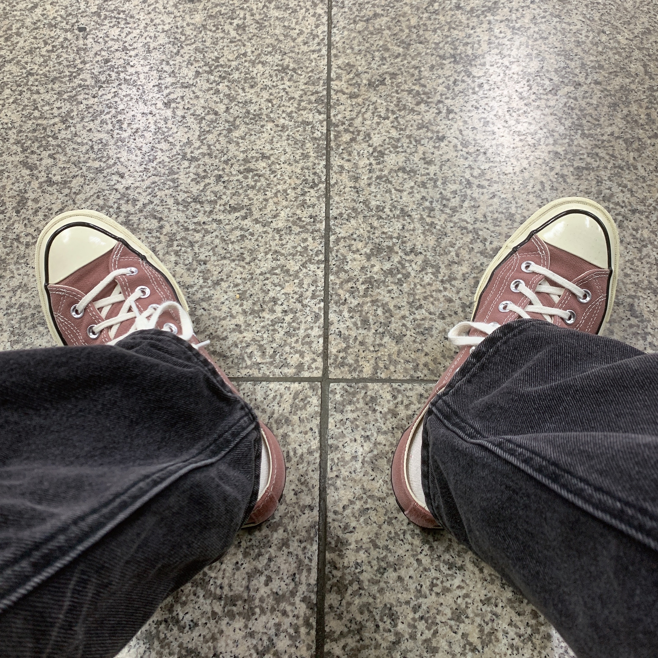 Converse Chuck 70 Ox Saddle 착용 스타일