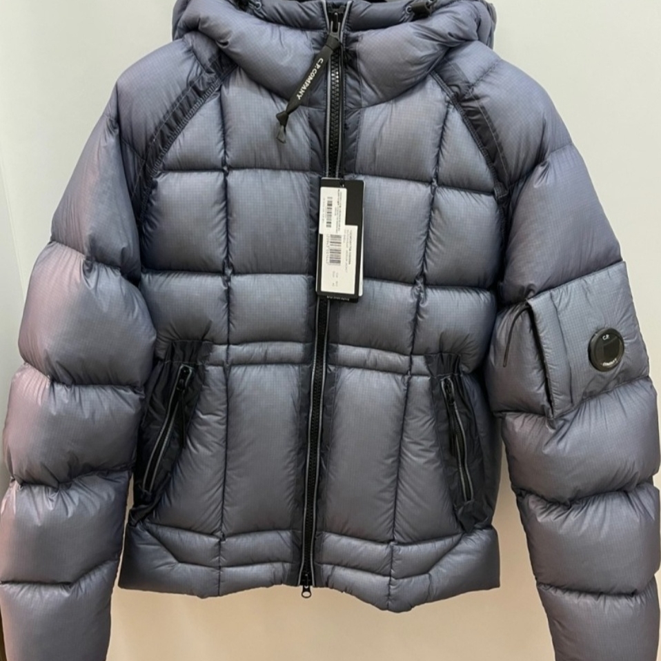 C.P. Company DD Shell Hooded Down Jacket Infinity Blue - 22FW, C.P. Company D.D Shell Hooded Quilted Down Jacket Olive Night - 23FW 착용 스타일 - 3