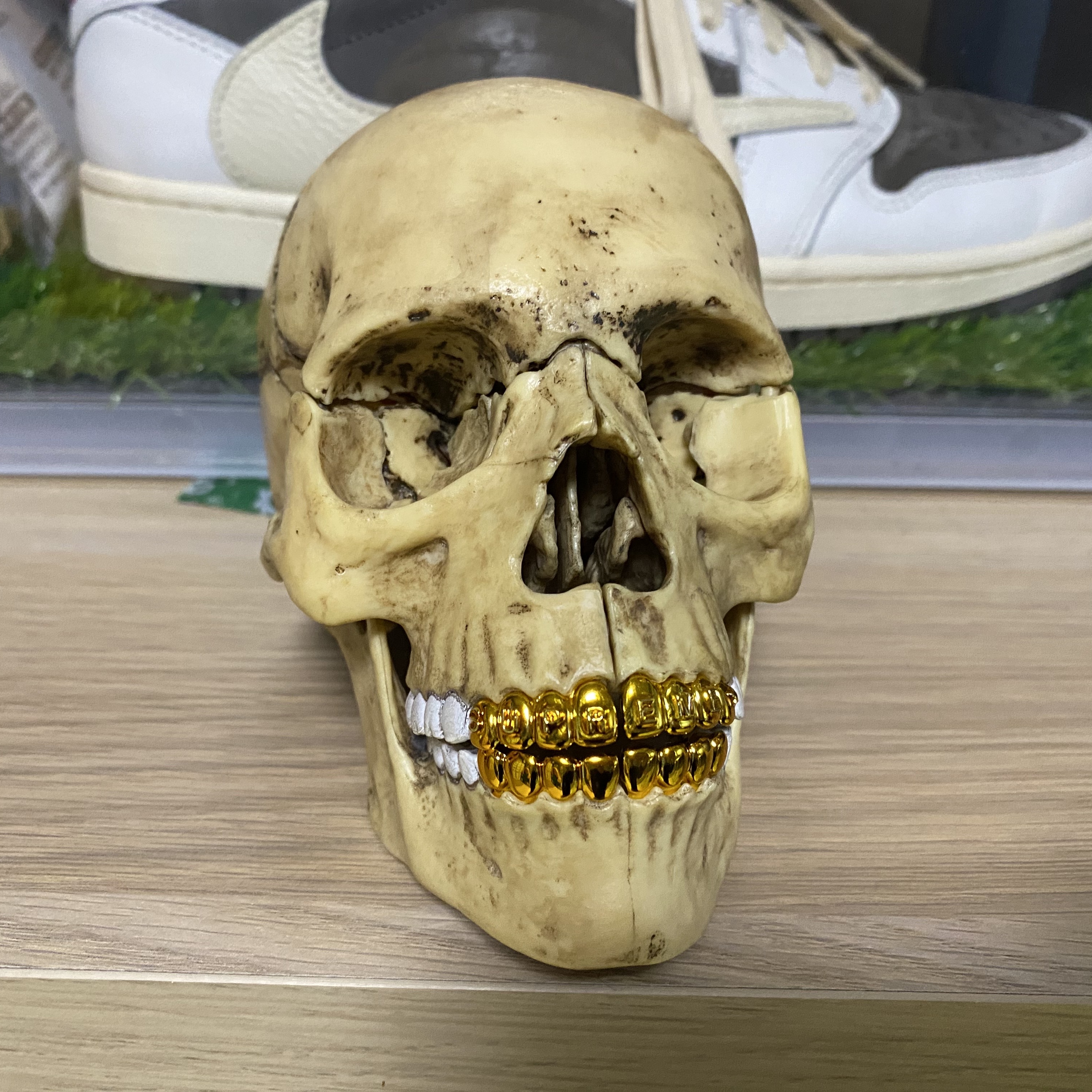 Supreme 4D Model Human Skull Natural - 23FW 착용 스타일 - 3