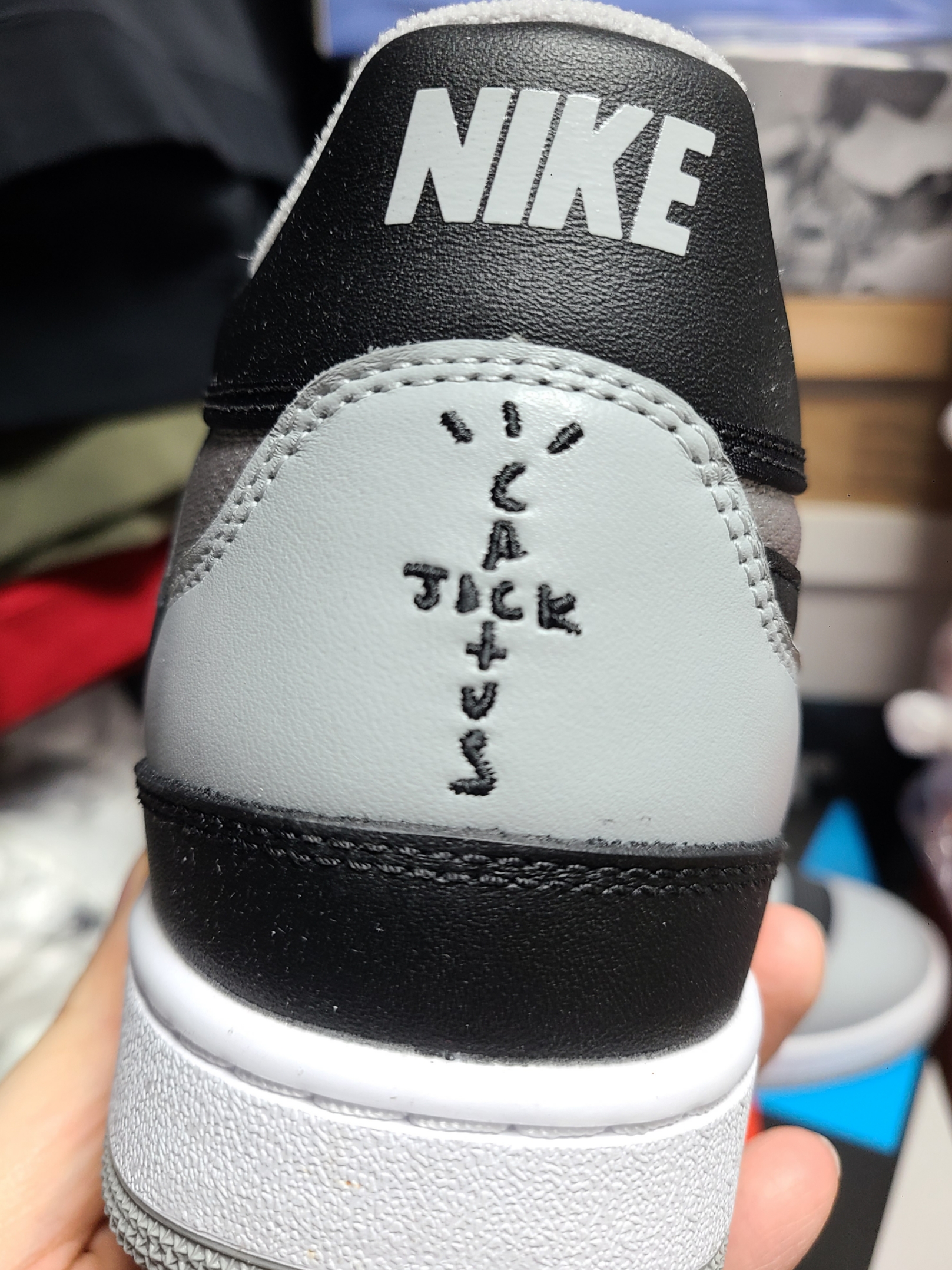Nike x Travis Scott Mac Attack SP Light Smoke Grey 착용 스타일 - 2