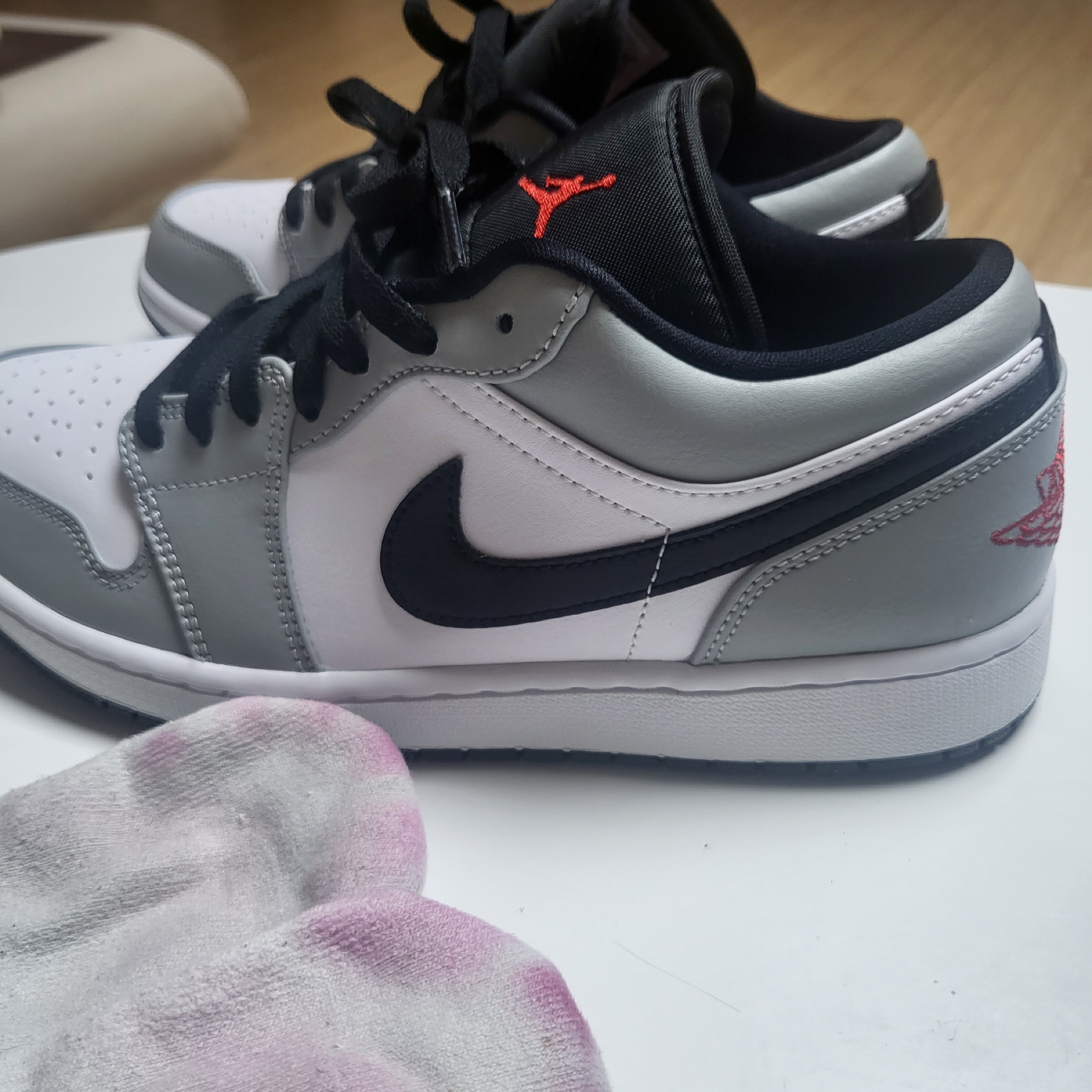 Jordan 1 Low Light Smoke Grey 착용 스타일 - 1