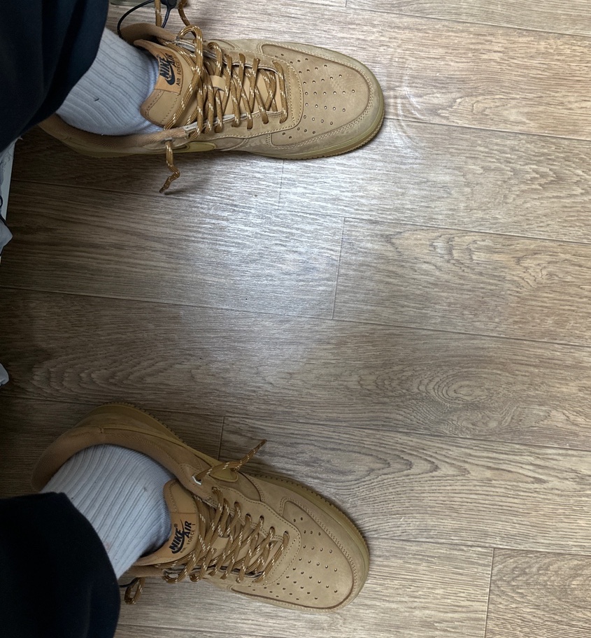 Nike Air Force 1 '07 WB Flax 착용 스타일