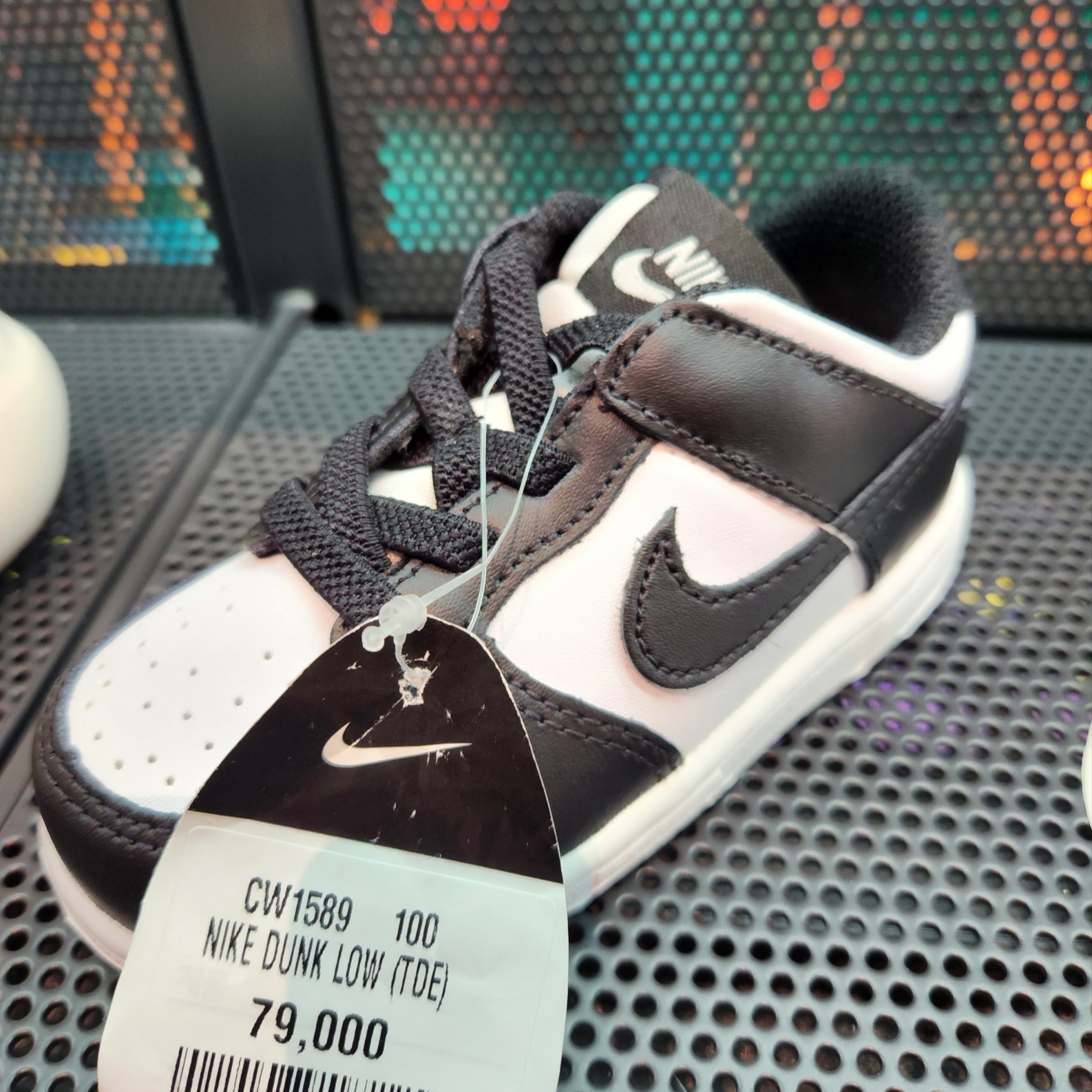 (TD) Nike Dunk Low Black 착용 스타일