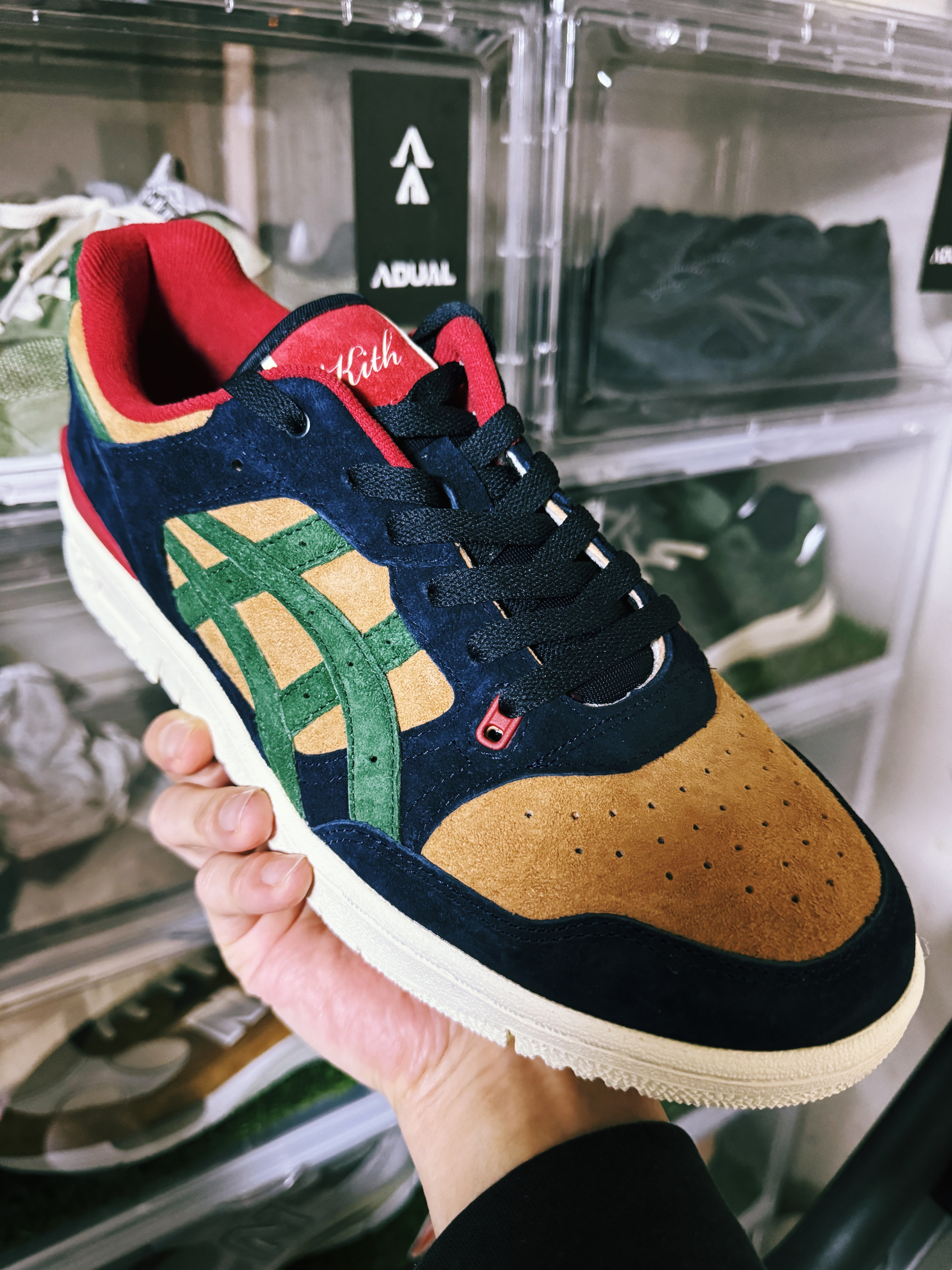 Asics x Kith EX89 Kithmas Outdoor 착용 스타일