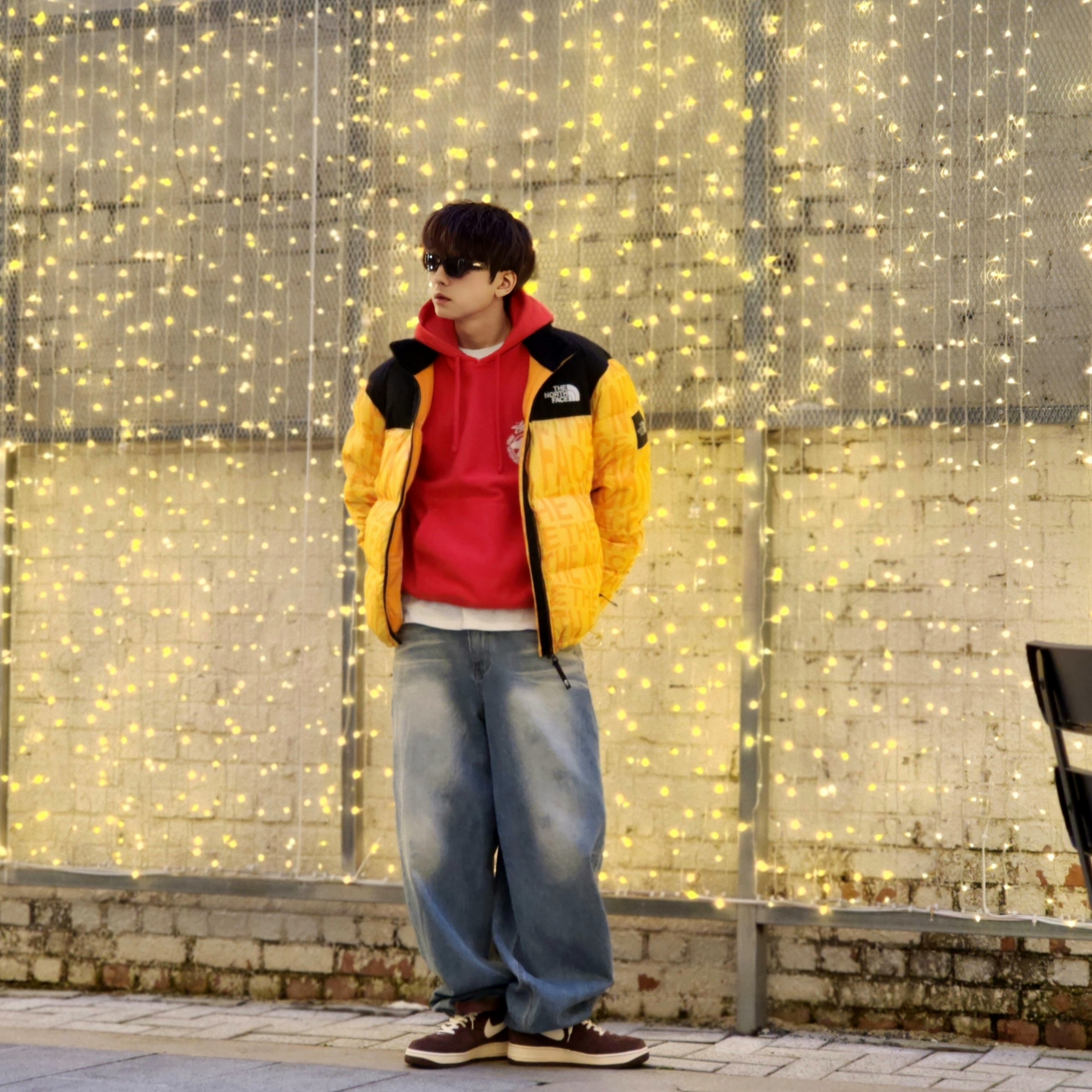 The North Face White Label Novelty Nuptse Down Jacket P Yellow, Stussy Beach Roots Hoodie Red 착용 스타일 - 5