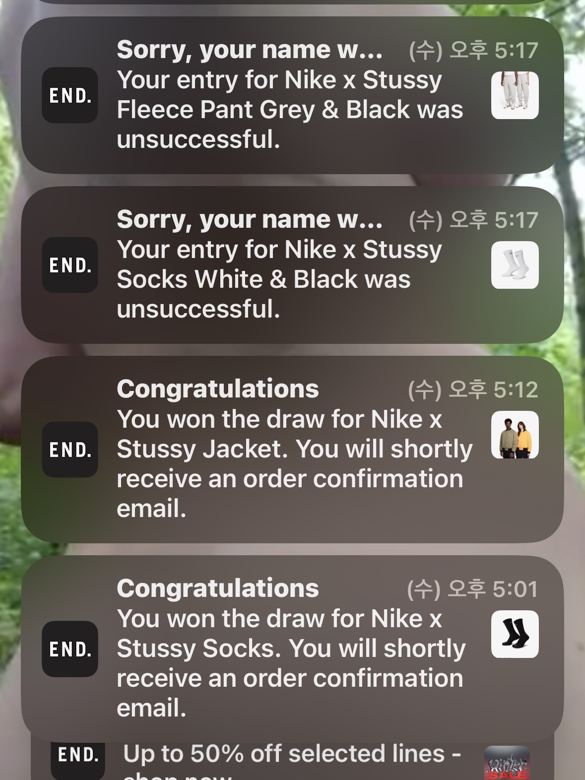 Nike x Stussy Reversible Jacket Medium Olive (FJ9153-222), Nike x Stussy Everyday Plus Cushioned Crew Socks Black (3 Pack) 착용 스타일 - 1