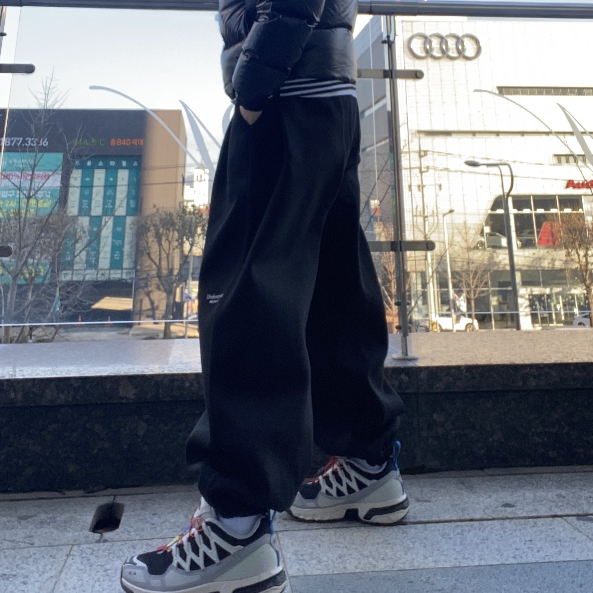 Undermycar Mu.03 Anti Fxxking Logo Play Oversized Sweat Jogger Black, Salomon ACS +OG Black Lunar Rock Alloy 착용 스타일 - 3
