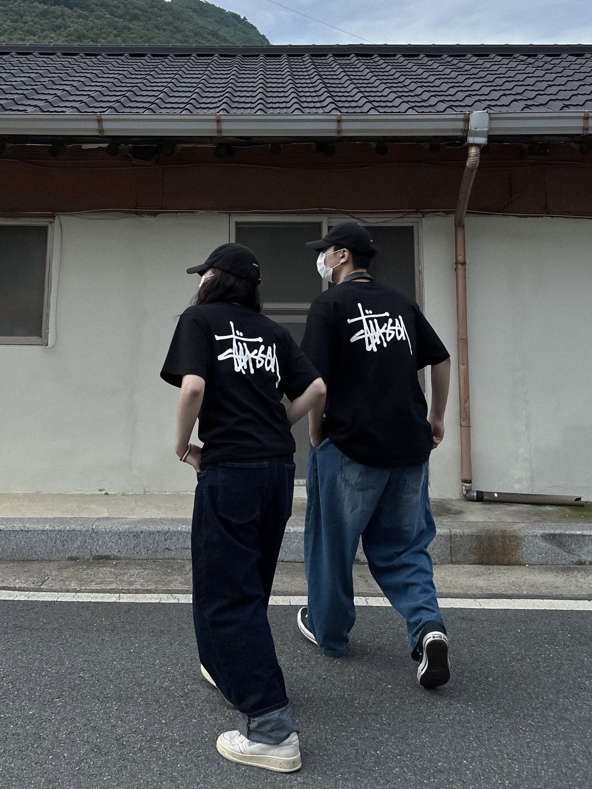 Stussy Basic Stussy T-Shirt Black 2023 착용 스타일
