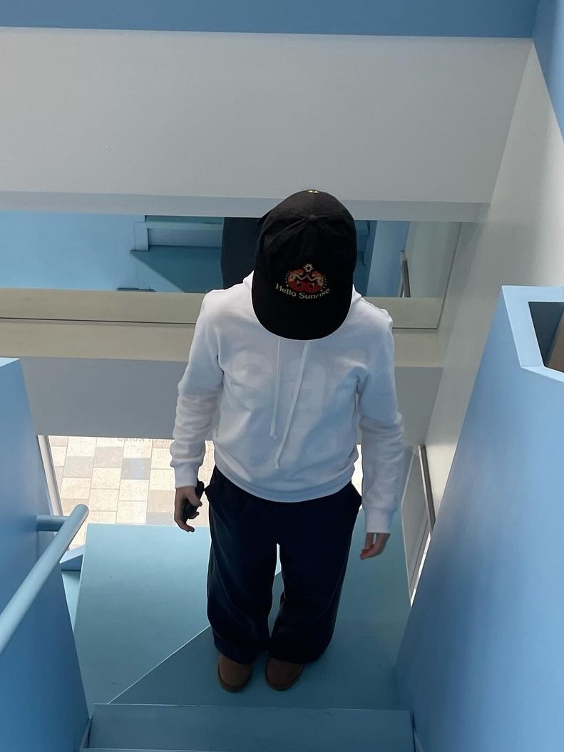 [KREAM 단독] Safarispot Basic Safari Hoodie Black, [KREAM 단독] Safarispot Basic Safari Hoodie Sand 착용 스타일