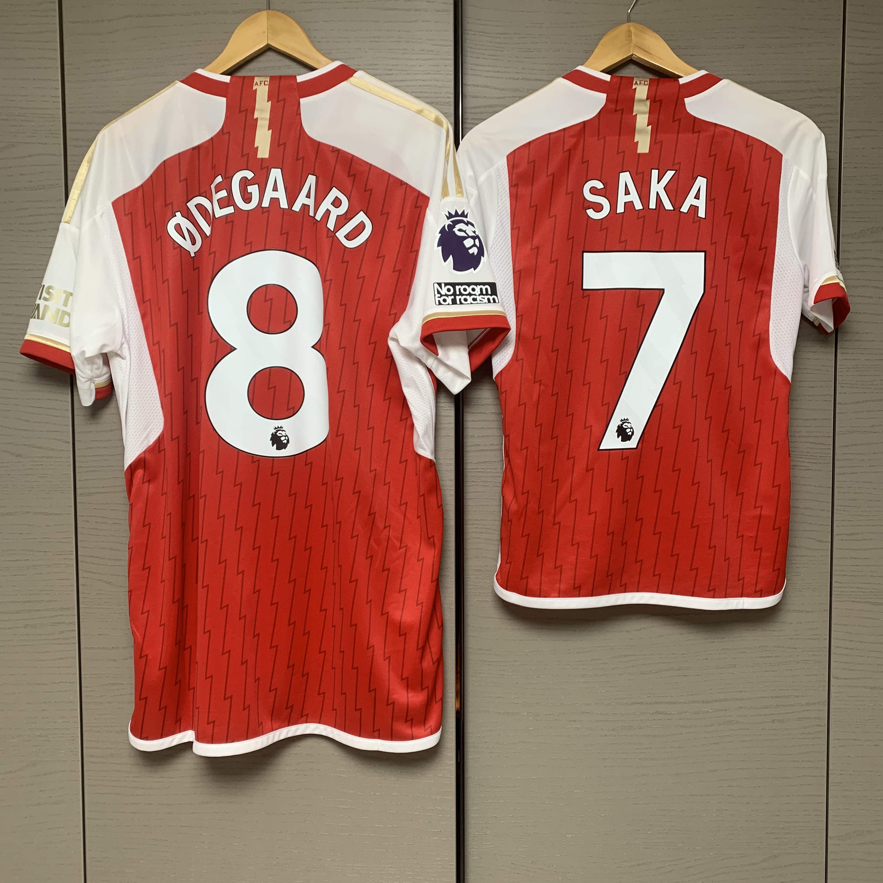 Adidas Arsenal 2023/24 Home Jersey Better Scarlet White - KR Sizing (Non Marking Ver.) 착용 스타일 - 3