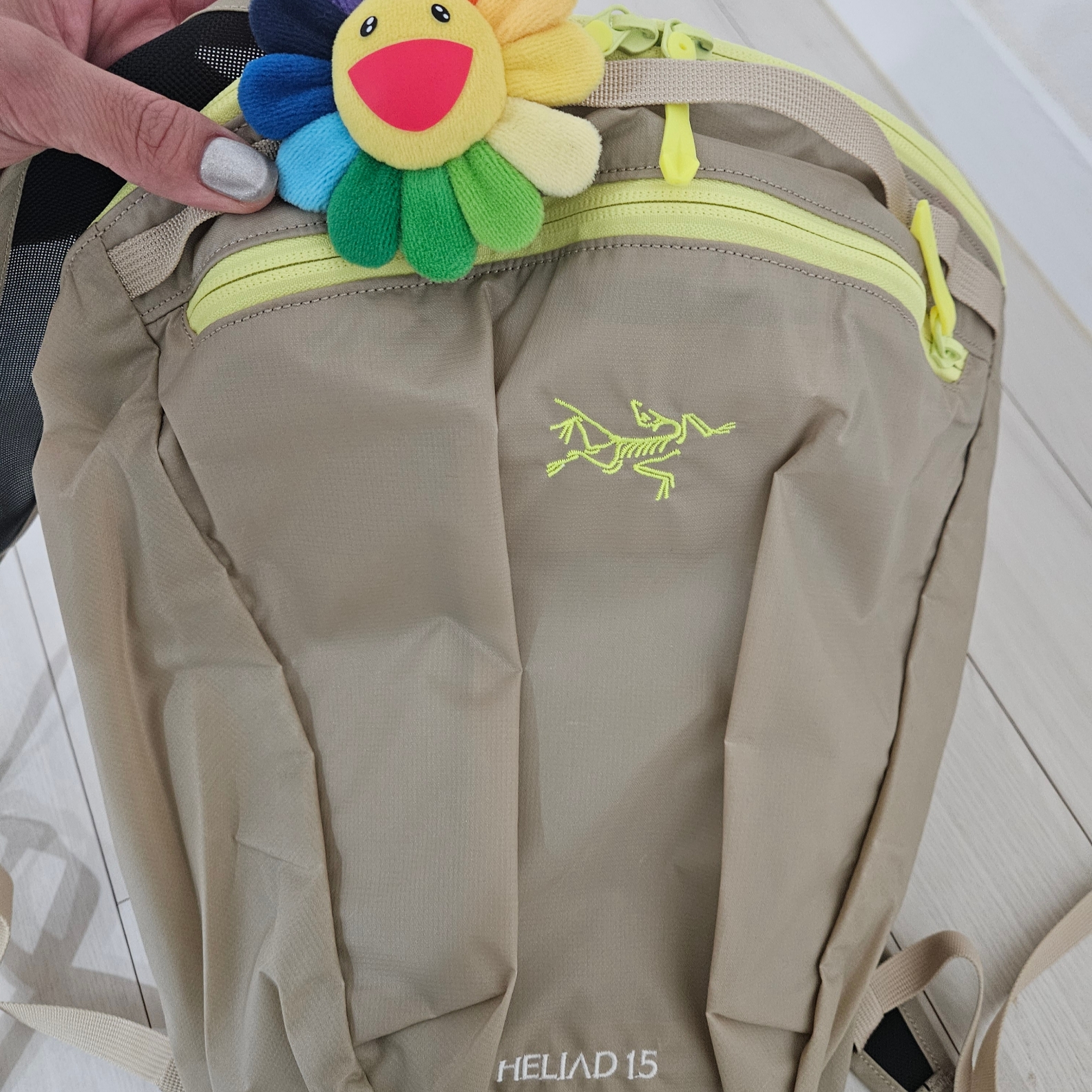 Arc'teryx Heliad 15 Backpack Wicker Sprint 착용 스타일 - 1