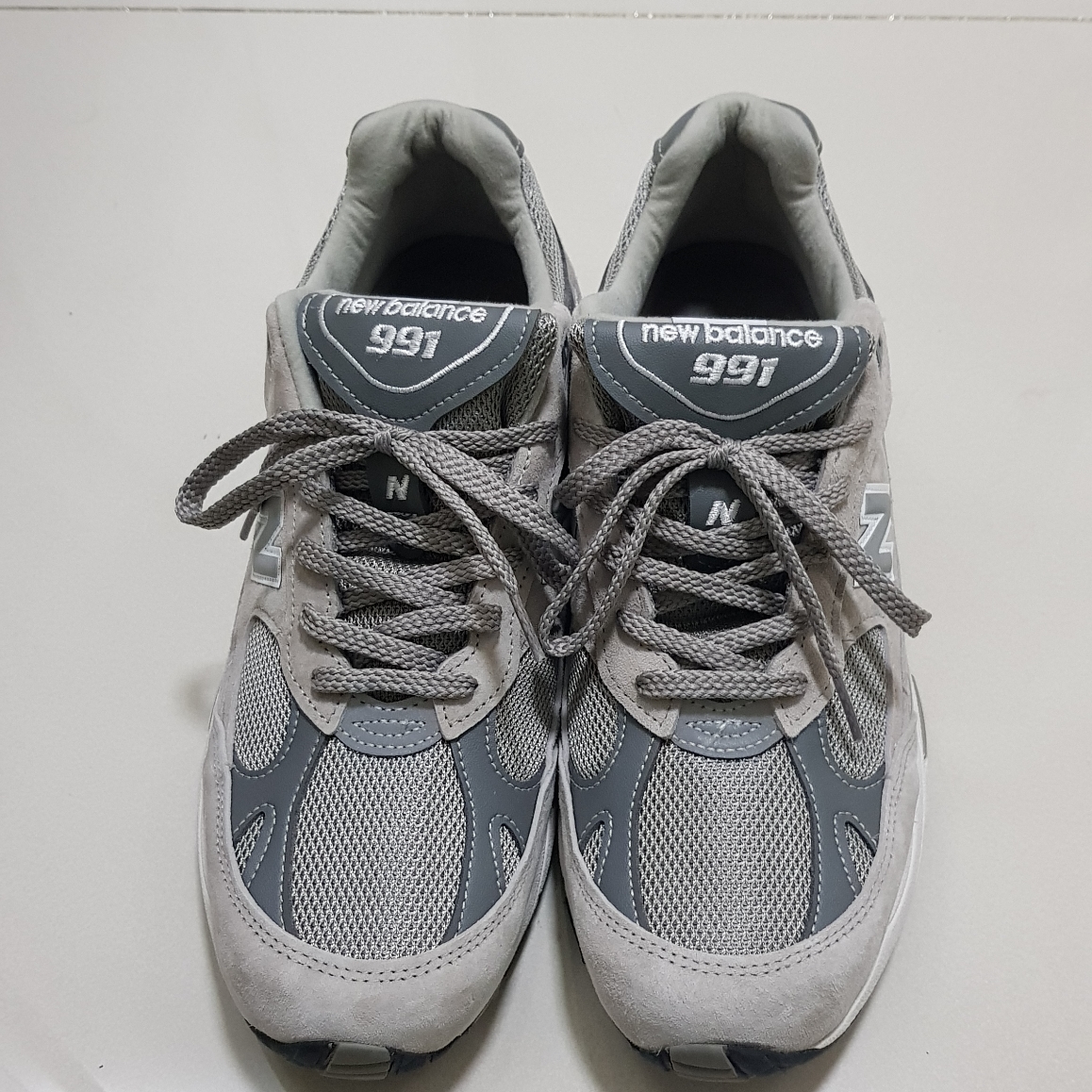 New Balance 991 Made in UK Grey 착용 스타일 - 2