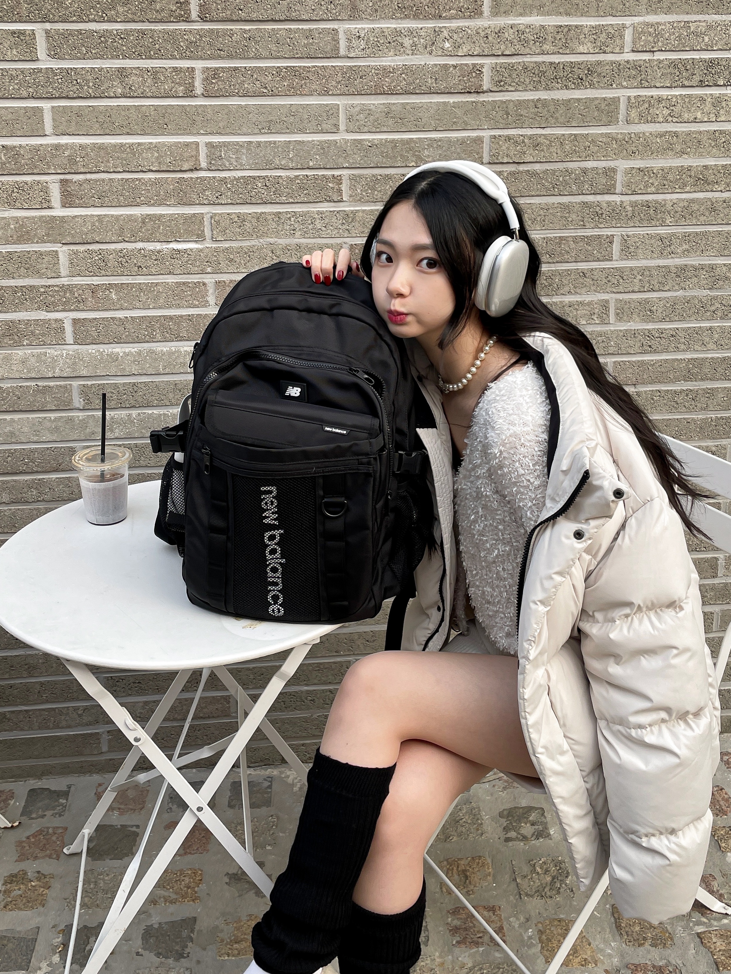 Vivienne Westwood One Row Pearl Bas Relief Choker Silver, Apple AirPods Max Lightning Silver (Korean Ver.) 착용 스타일 - 1