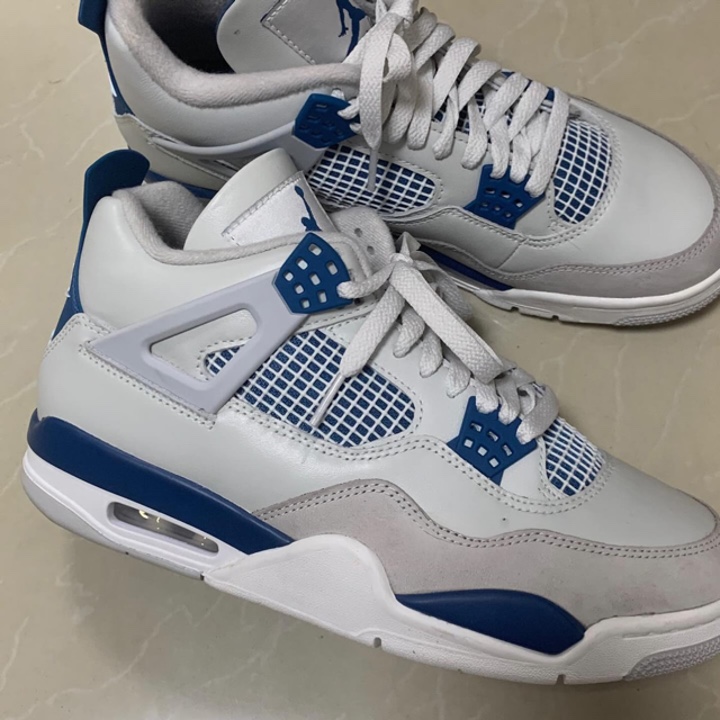 Jordan 4 Retro Midnight Navy, Jordan 4 Retro Red Cement 착용 스타일 - 2