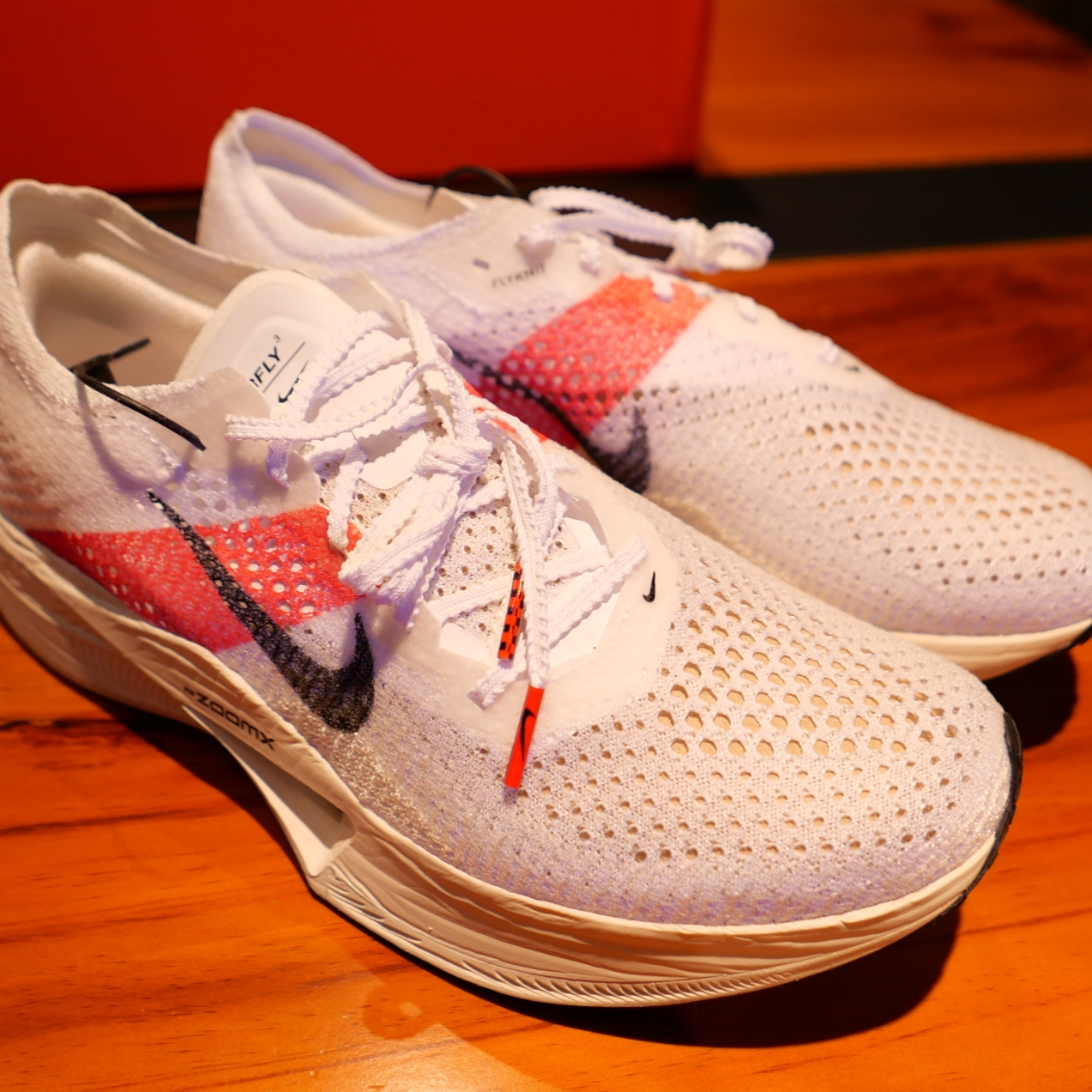 Nike ZoomX Vaporfly Next% 3 Eliud Kipchoge 착용 스타일 - 2