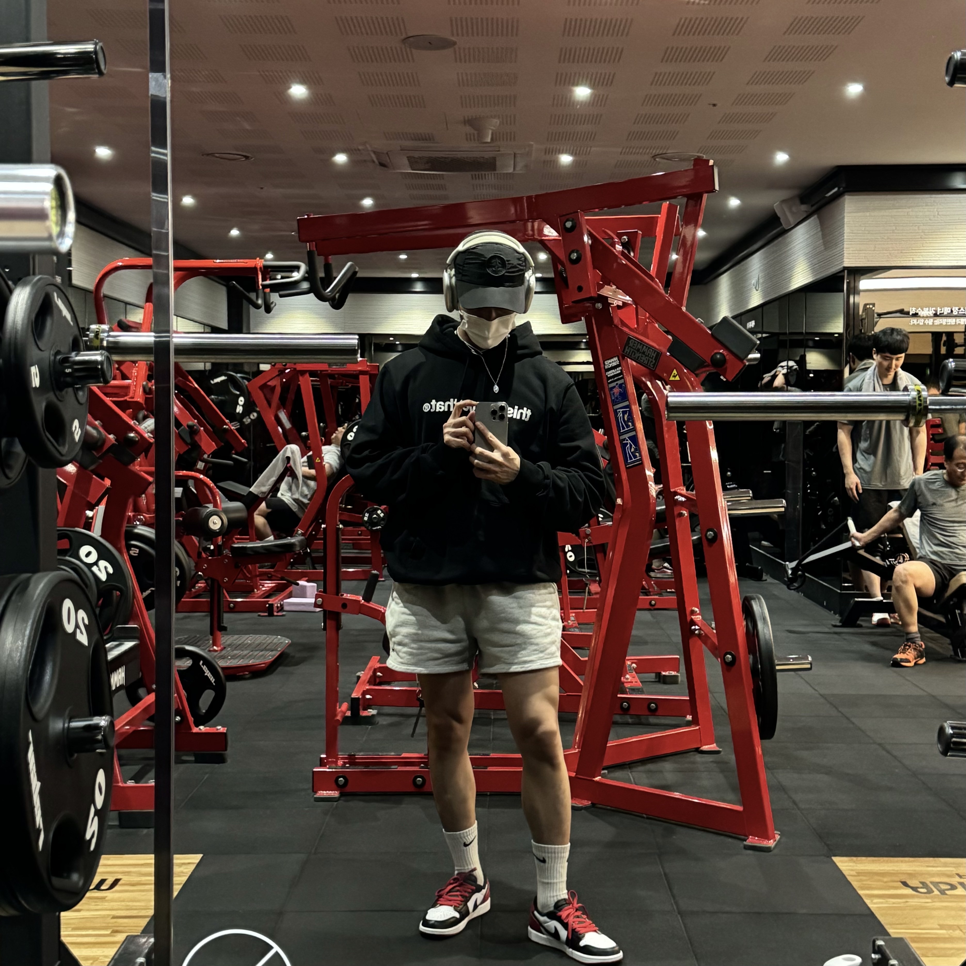 Jordan 1 Retro Low OG Black Toe 착용 스타일