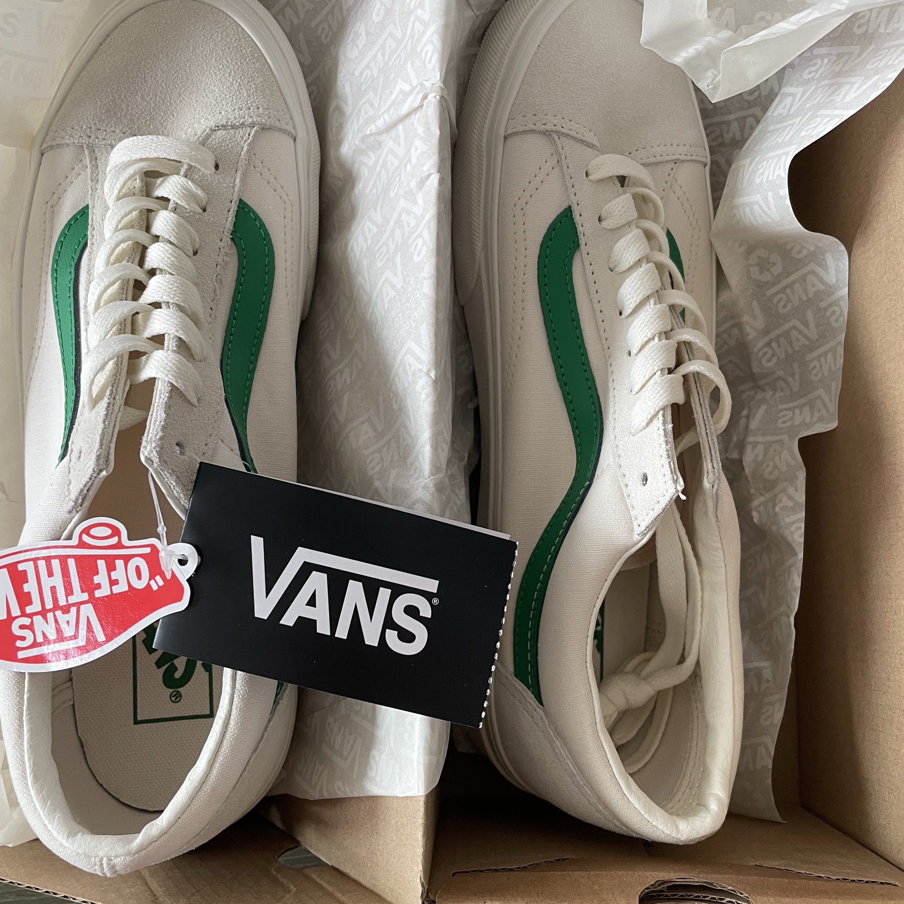 Vans Style 36 Marshmallow Jolly Green 착용 스타일