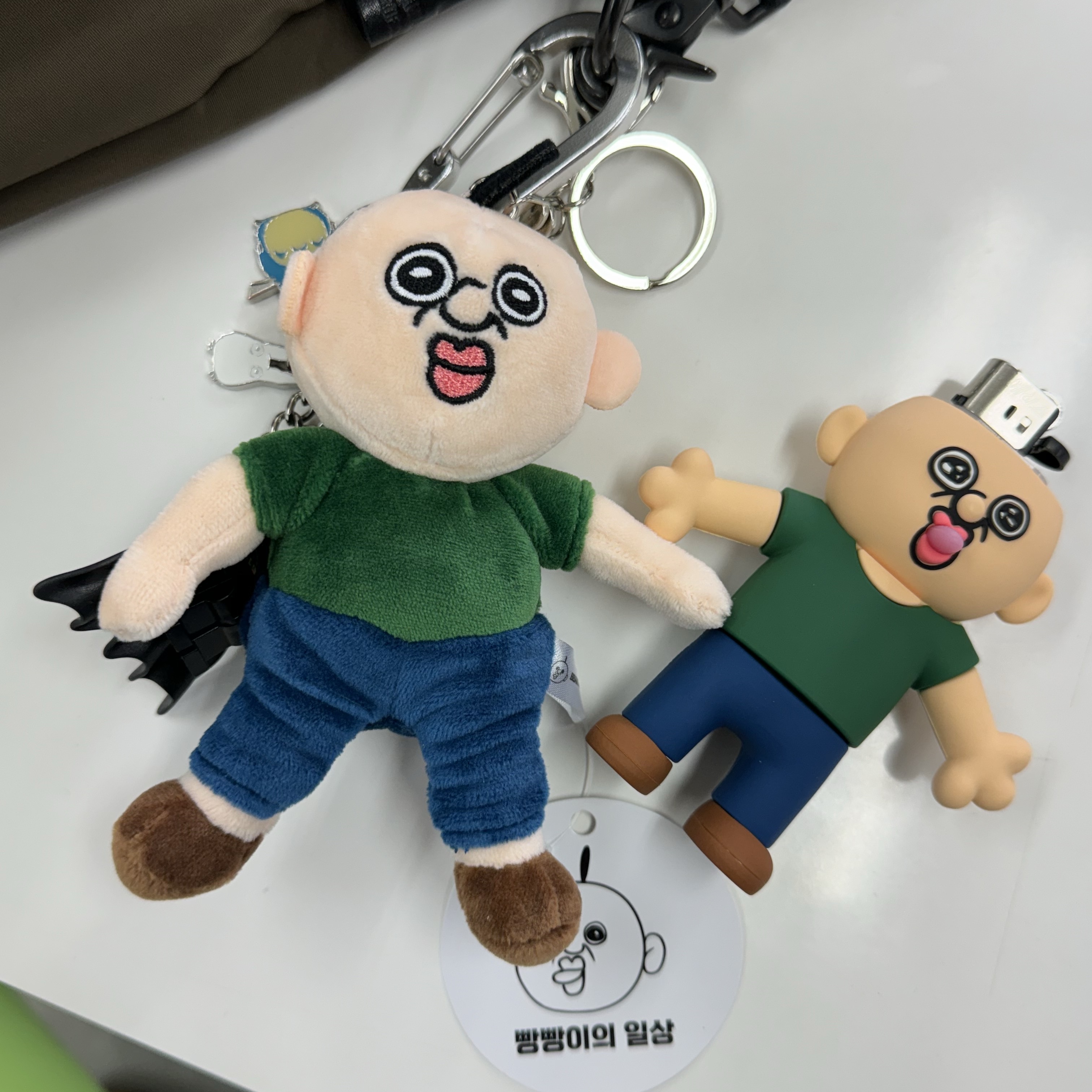 Bbangbbang Doll Keyring, Bbangbbang Lighter Case 착용 스타일 - 2