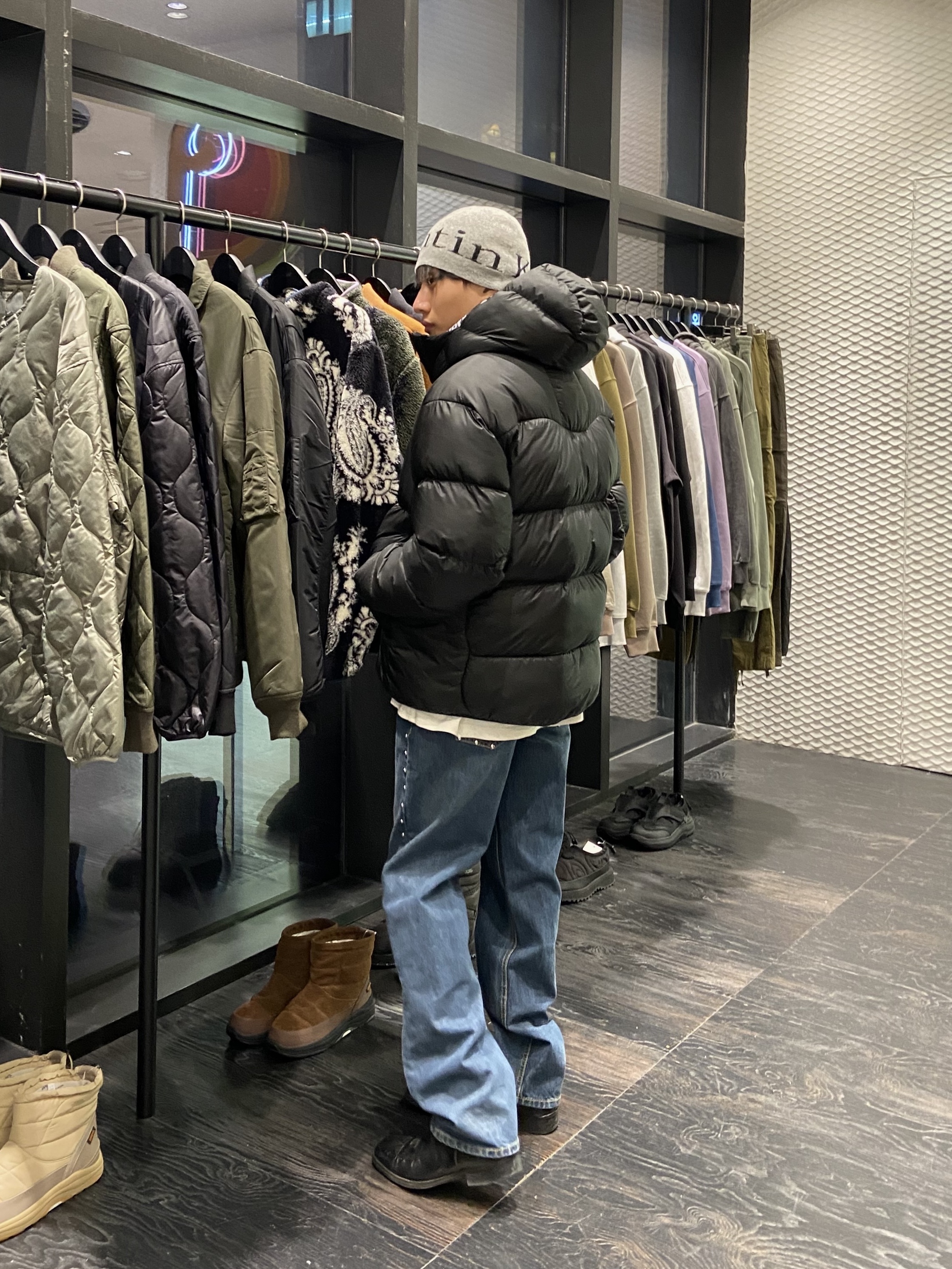 Nike ACG Therma-Fit ADV Lunar Lake Puffer Jacket Black - Asia, Matin Kim Logo Jacquard Short Beanie Grey 착용 스타일