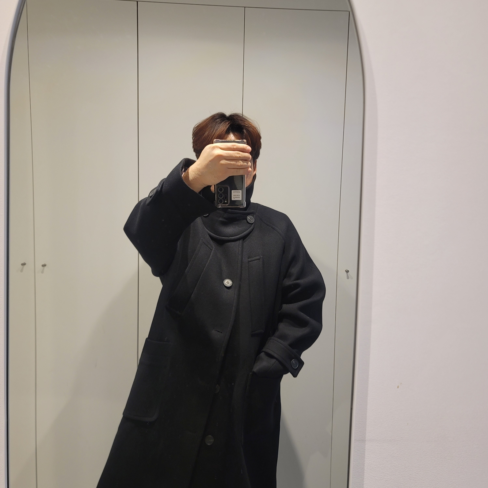 Undermycar Legion.02 Balmacaan Oversized Wool Coat Black 착용 스타일 - 3