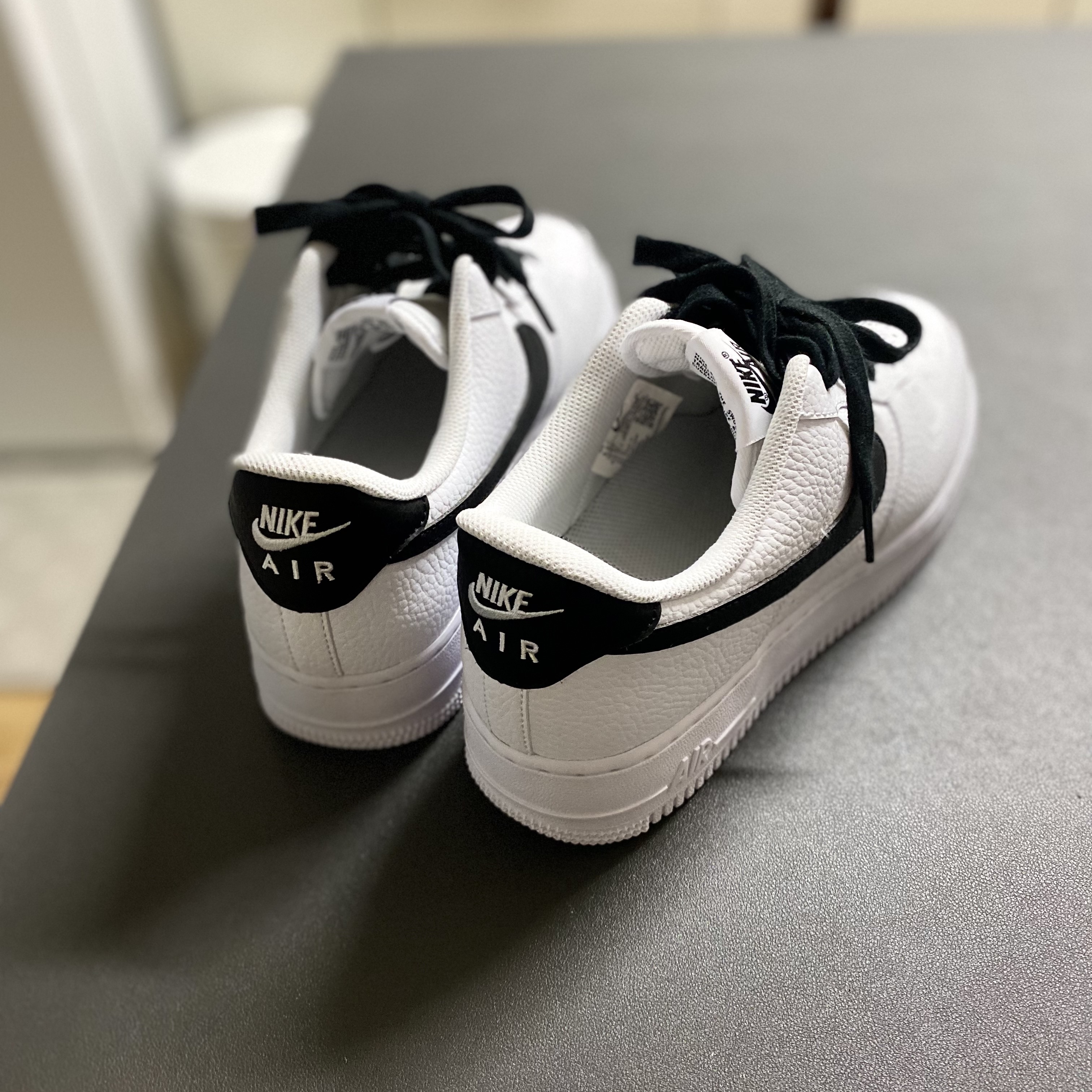 Nike Air Force 1 '07 White Black 착용 스타일 - 1