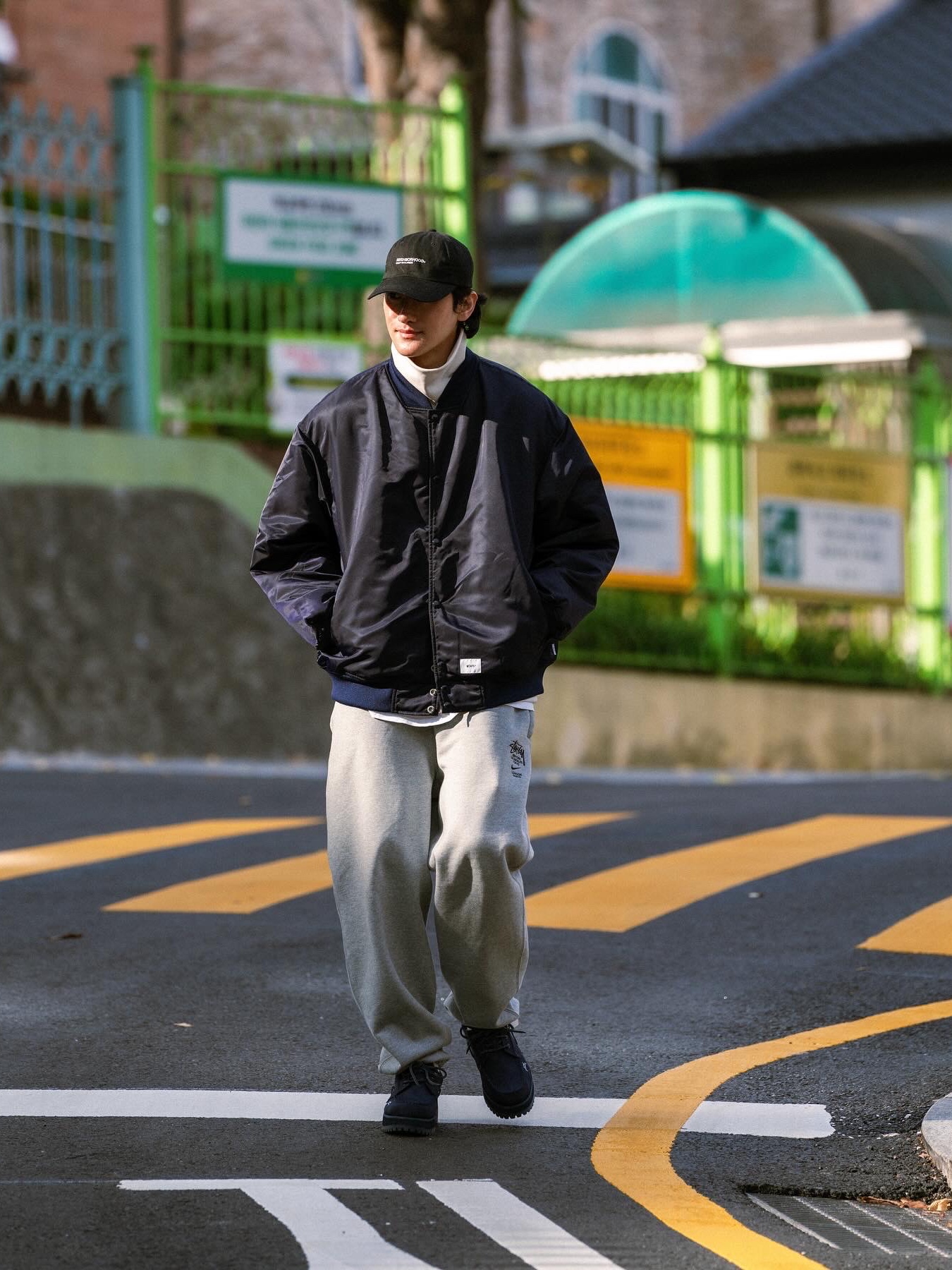 Timberland x A-Cold-Wall 3-Eye Boat Shoes Black - Wide, Nike x Stussy NRG RA Fleece Pants Dark Grey Heather (DJ9490-063) 착용 스타일 - 4