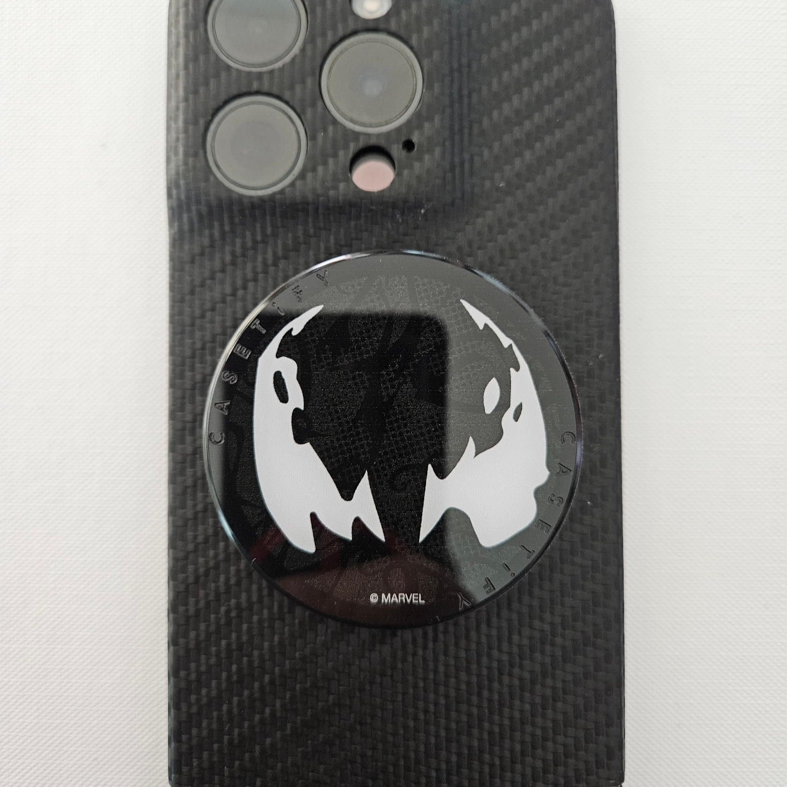 Casetify x Marvel Venom Magasafe Snappy Grip Stand Black 착용 스타일 - 1