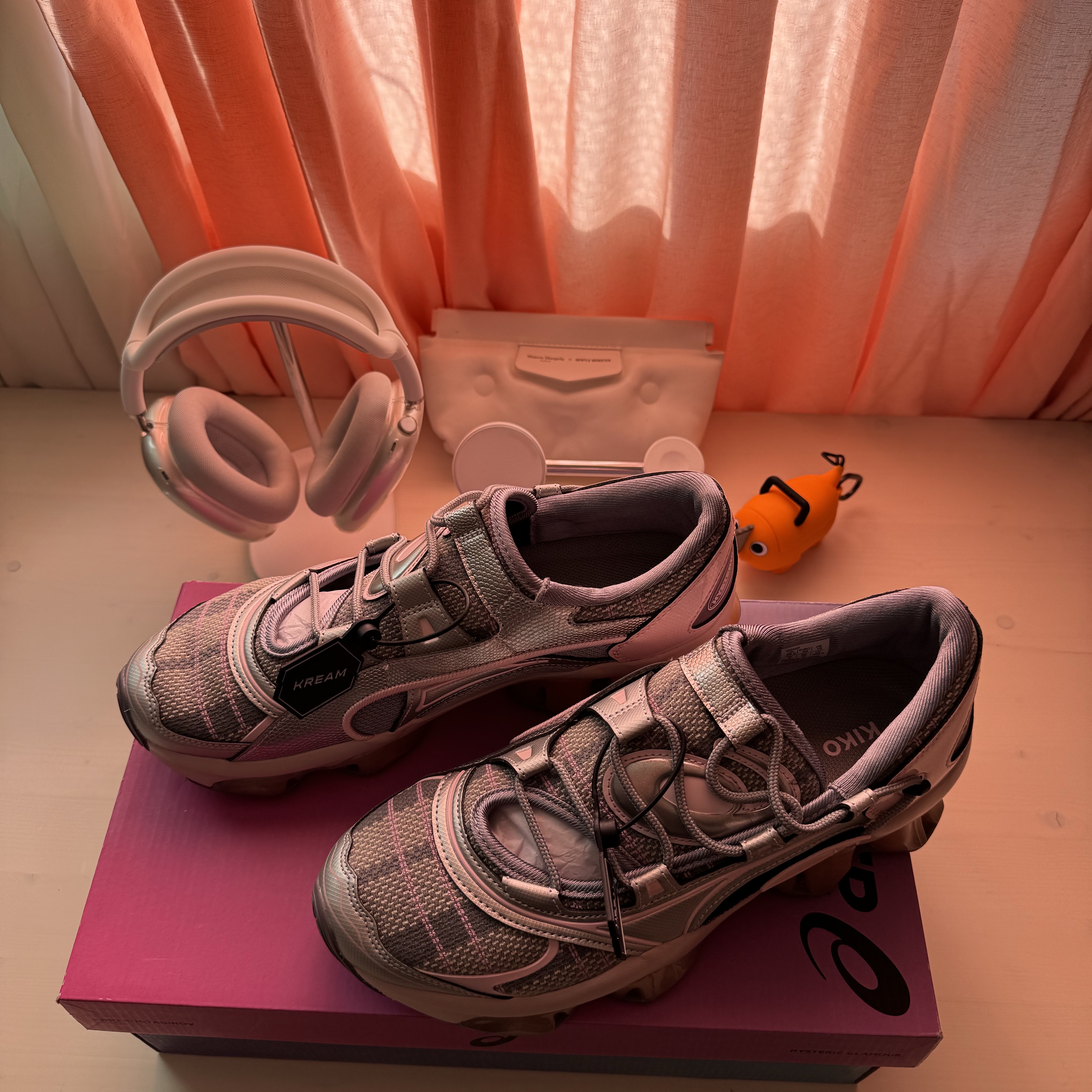 (W) Asics x Kiko Kostadinov x Hysteric Glamour Gel-Quantum Cotton Candy 착용 스타일 - 2