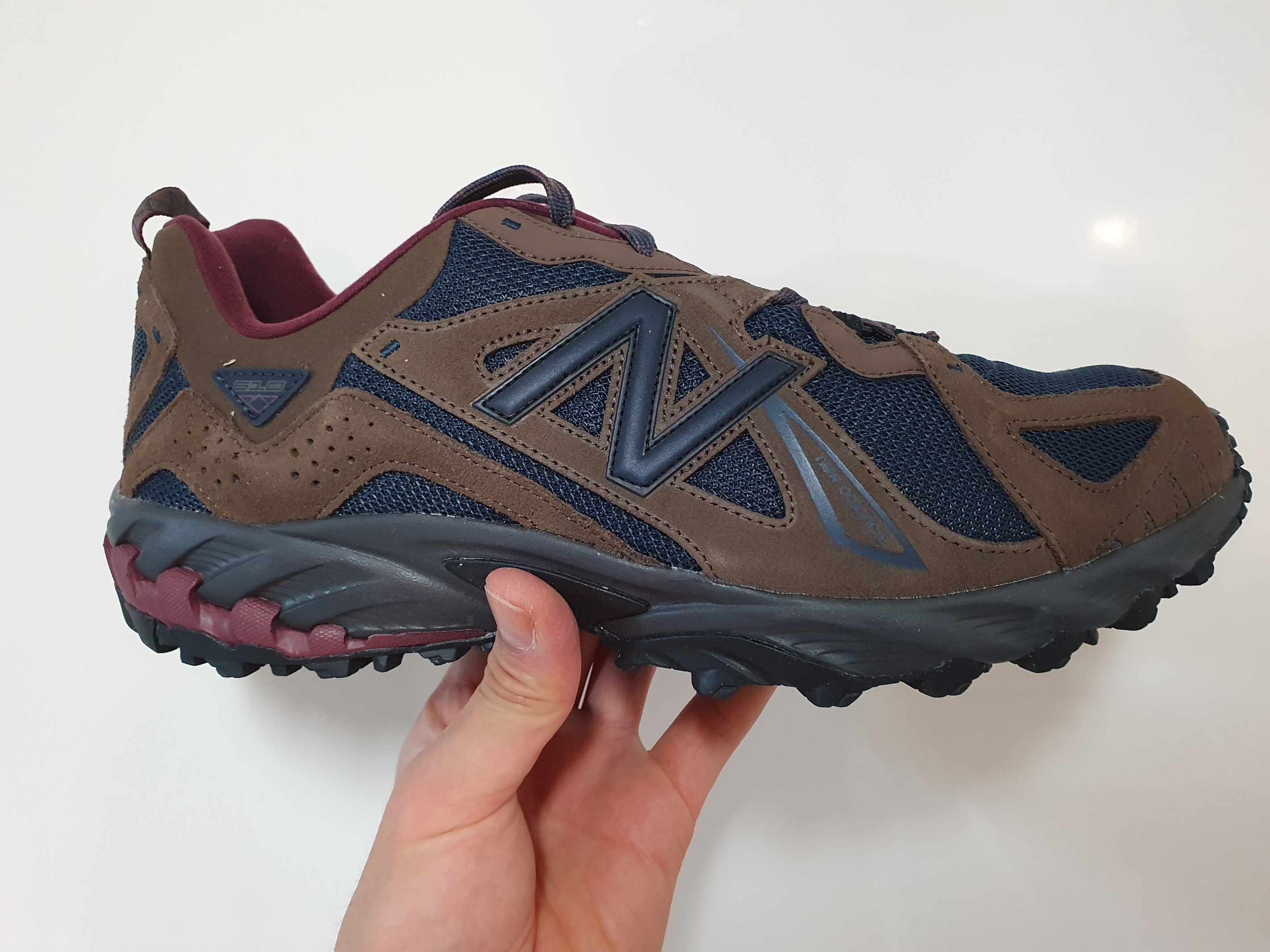 New Balance ML610T Dark Mushroom - D Standard 착용 스타일