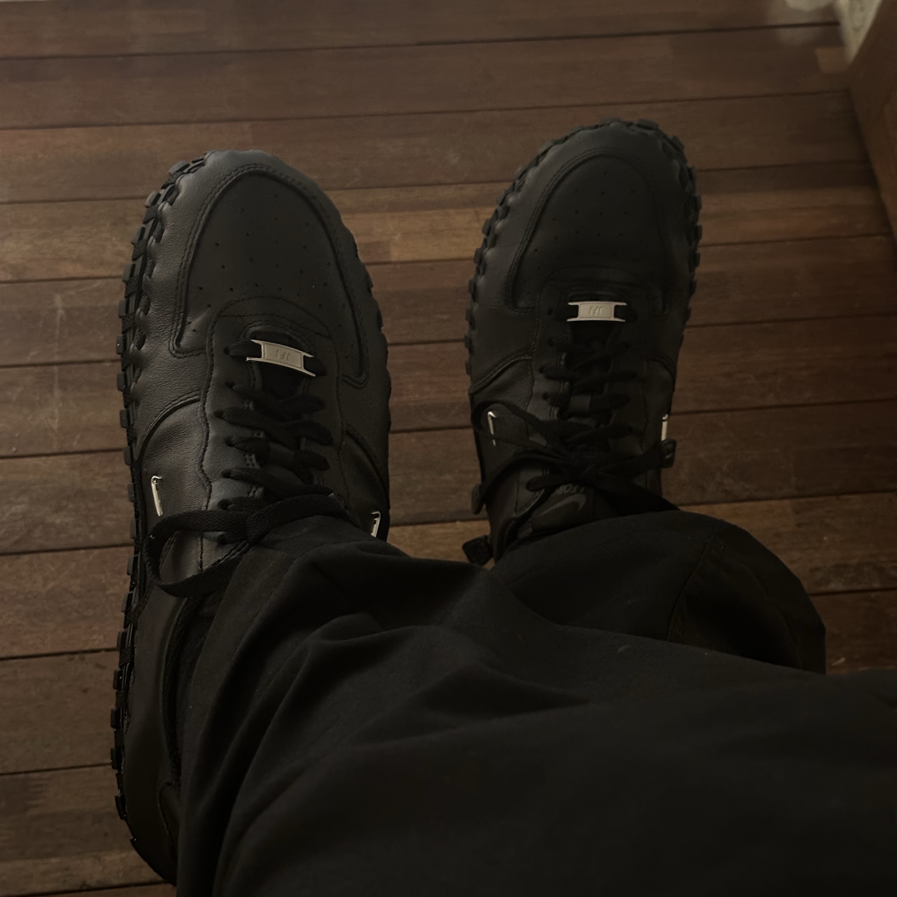 Nike x Jacquemus J Force 1 Low LX SP Black 착용 스타일 - 5