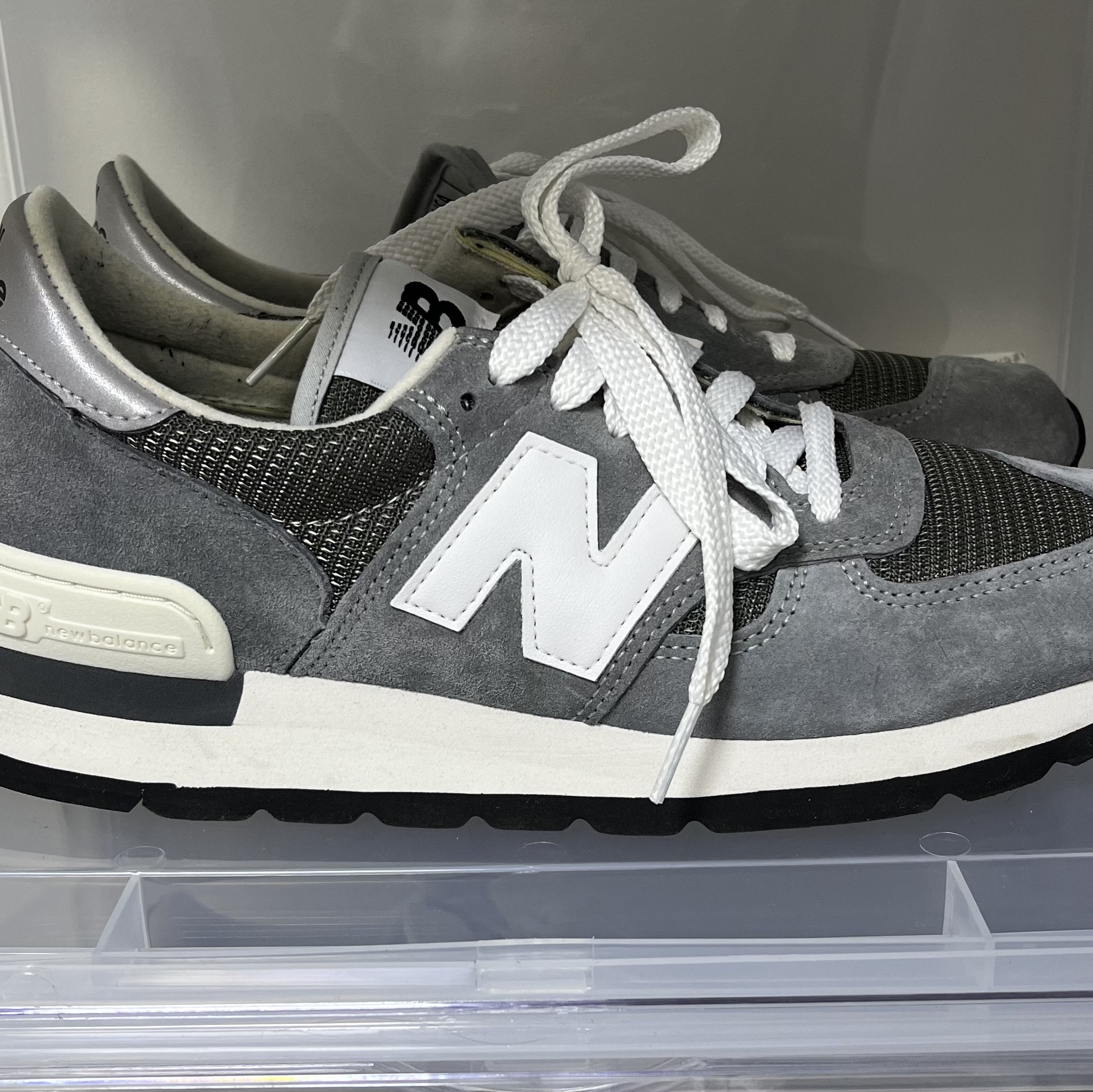 New Balance 990v1 Made in USA Grey White 착용 스타일