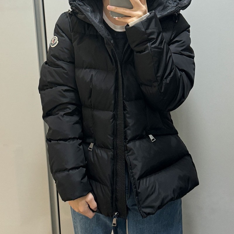 (W) Moncler Avoce Short Down Jacket Black - 23FW 착용 스타일 - 2
