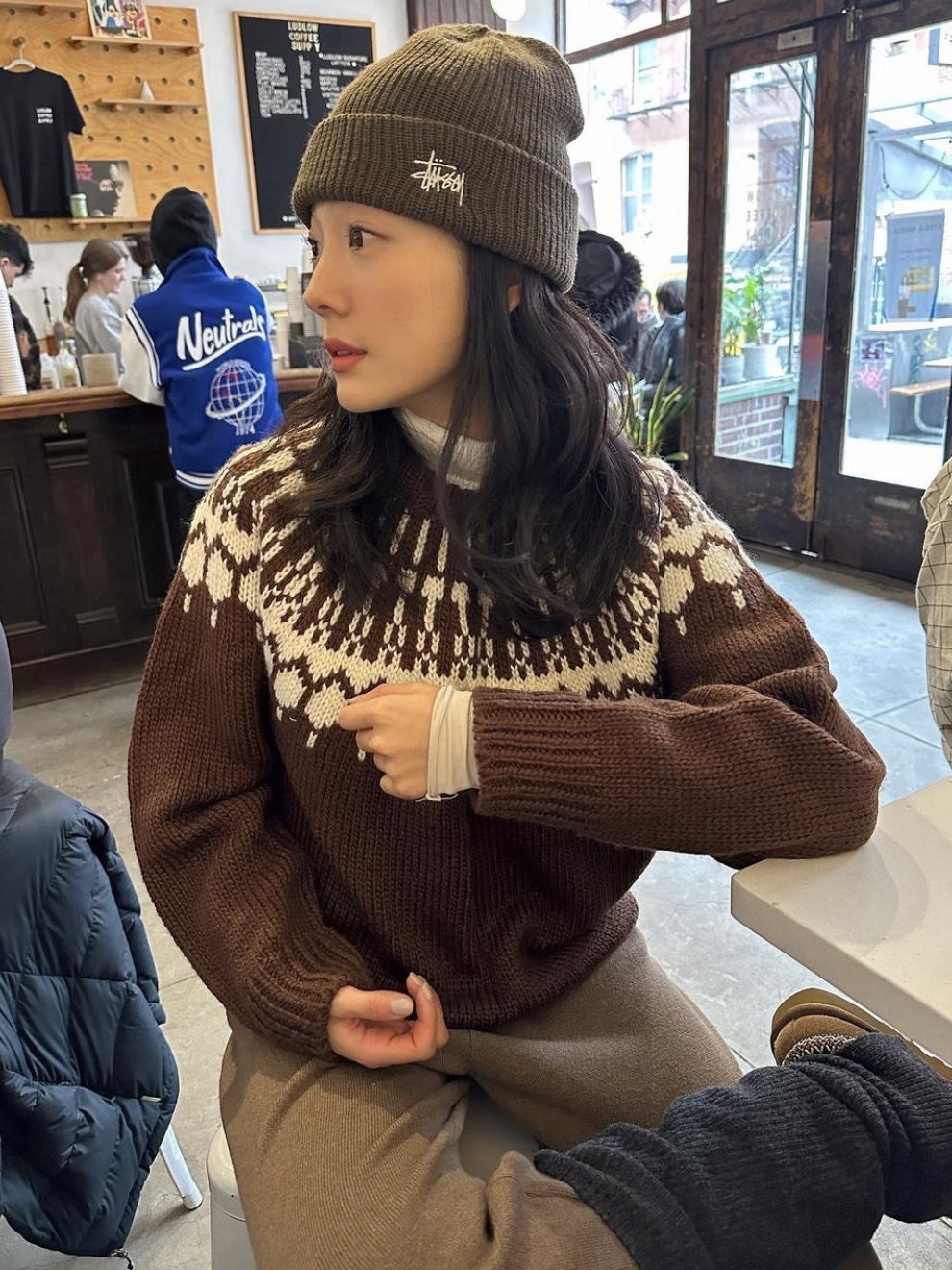 Stussy Basic Cuff Beanie Black 착용 스타일
