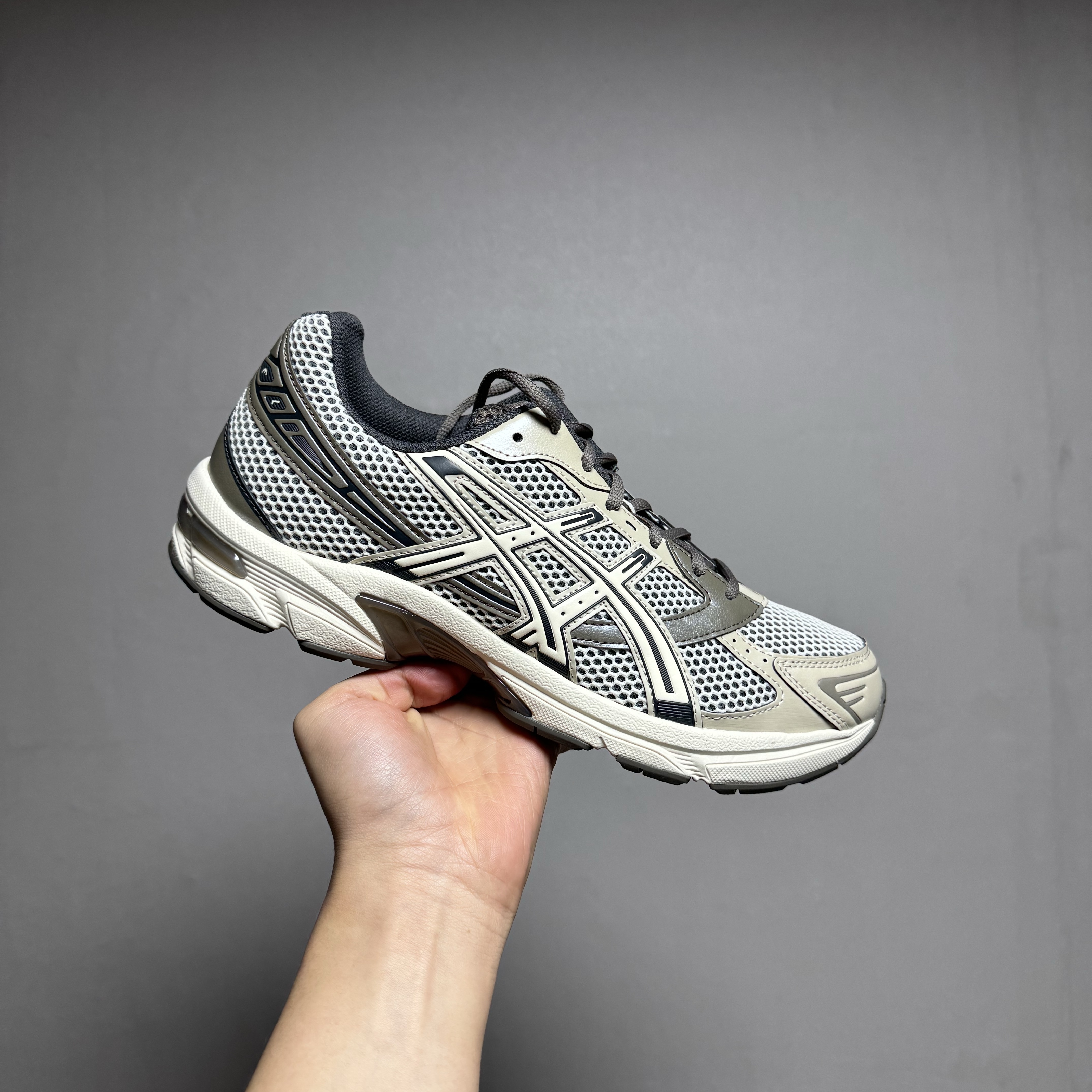 Asics Gel-1130 Birch Dark Taupe - Korea Exclusive 착용 스타일