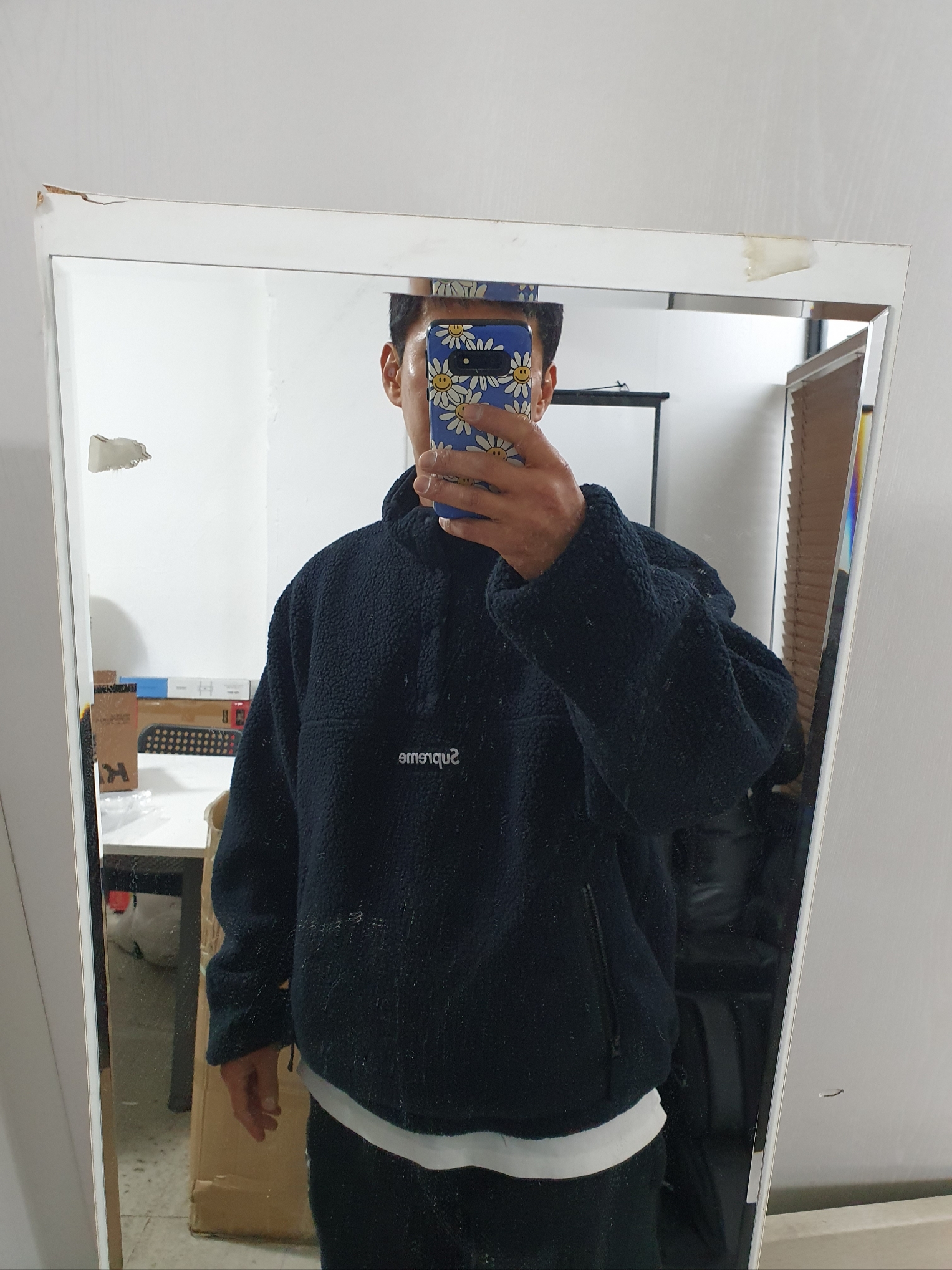 Supreme Polartec Shearling Reversible Pullover Black - 23FW 착용 스타일