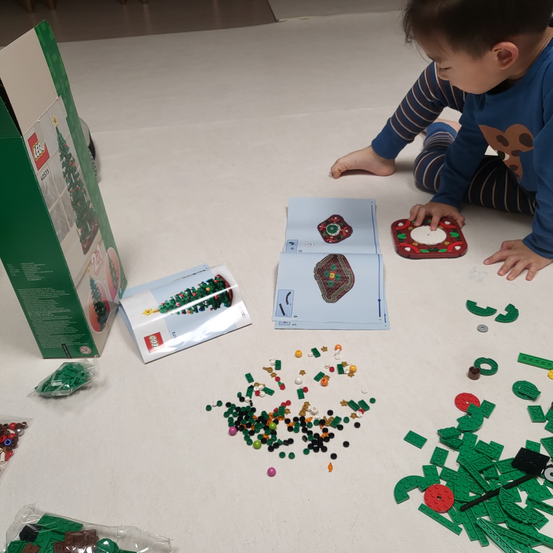 Lego Christmas Tree 착용 스타일