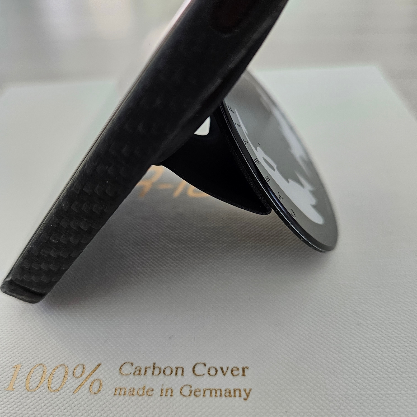 Casetify x Marvel Venom Magasafe Snappy Grip Stand Black 착용 스타일 - 2