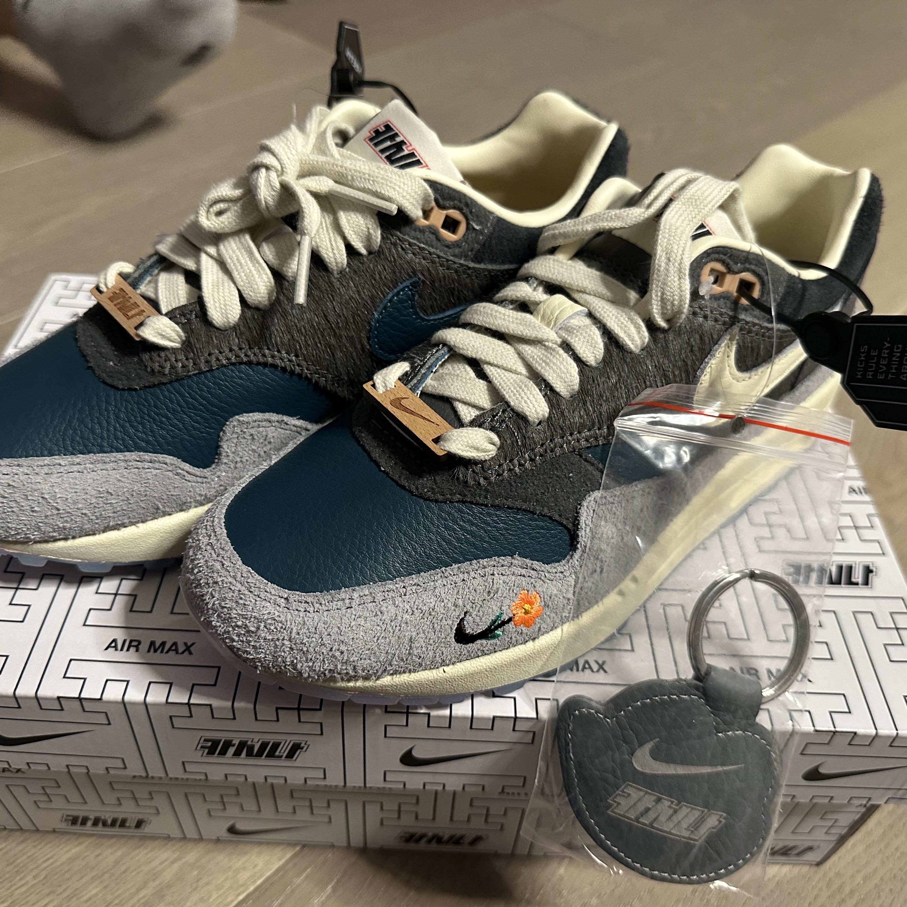 Nike x Kasina Air Max 1 SP Won-Ang Particle Grey 착용 스타일