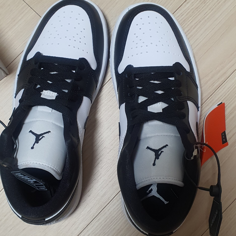 (W) Jordan 1 Low Black and White 착용 스타일 - 2