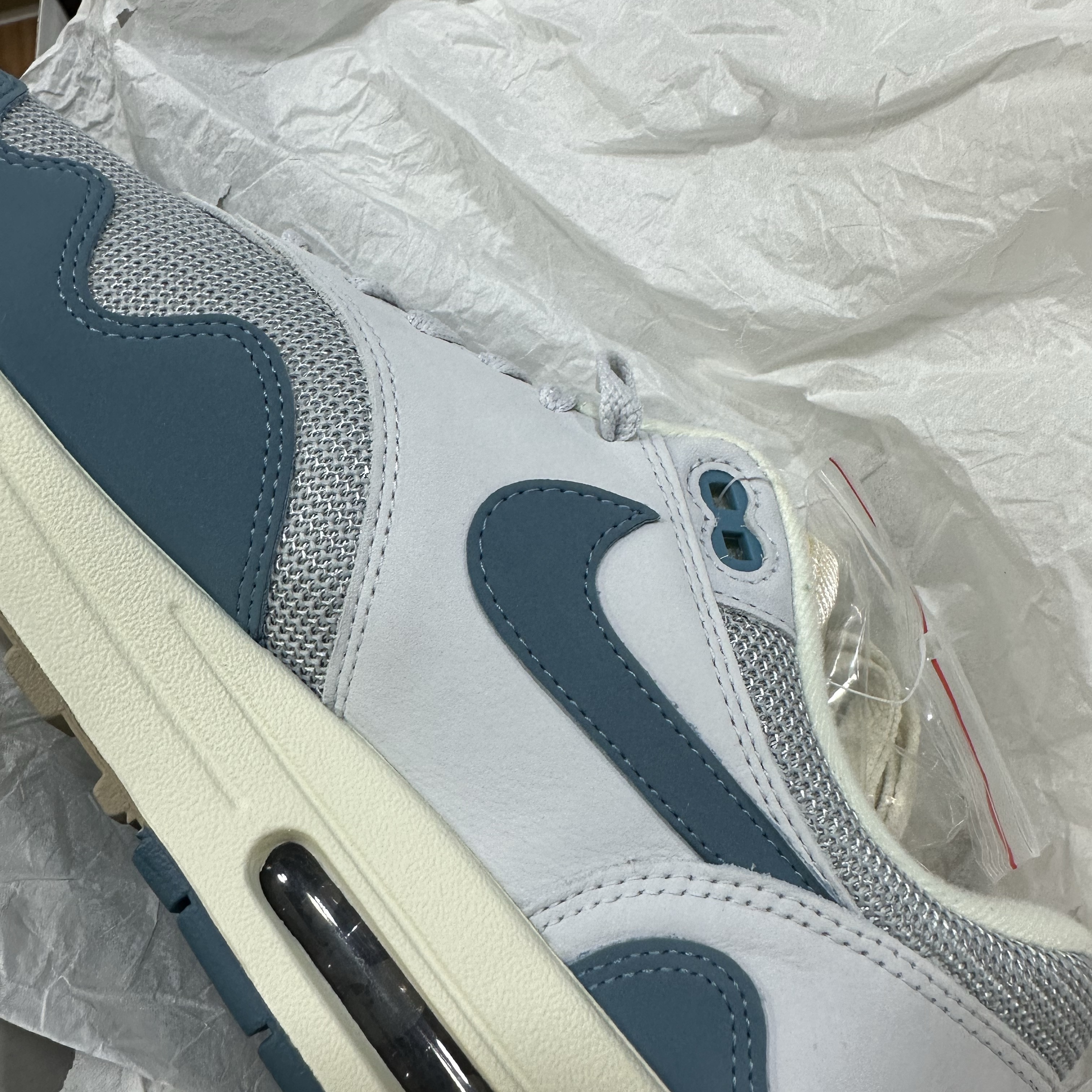 Nike x Patta Air Max 1 Noise Aqua 착용 스타일