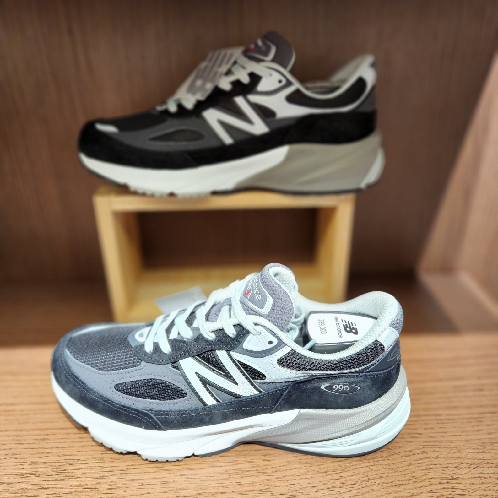 New Balance 990v6 Made in USA Black White 착용 스타일