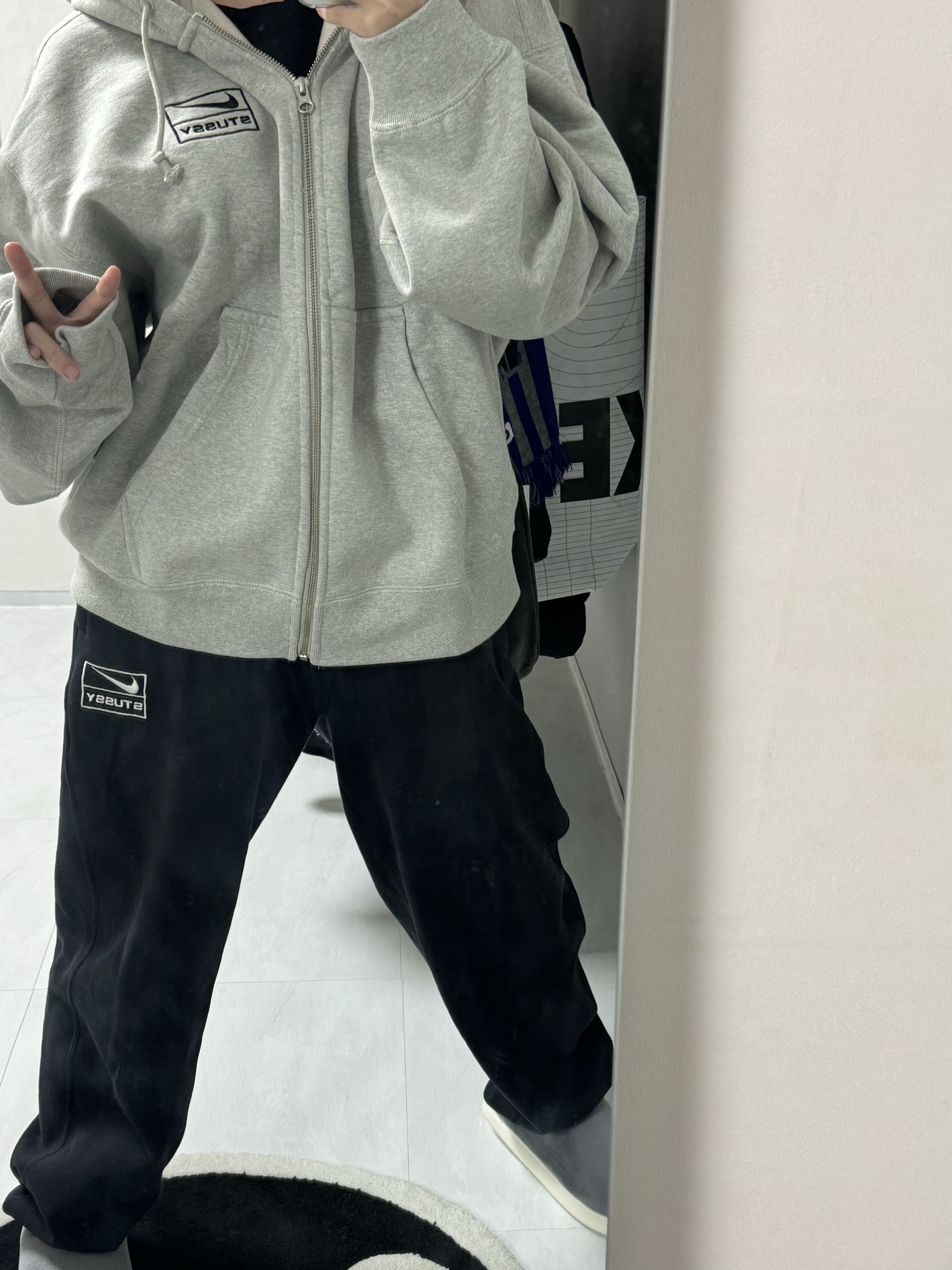 Nike x Stussy Full Zip Fleece Hoodie Grey Heather (FJ9181-050) 착용 스타일