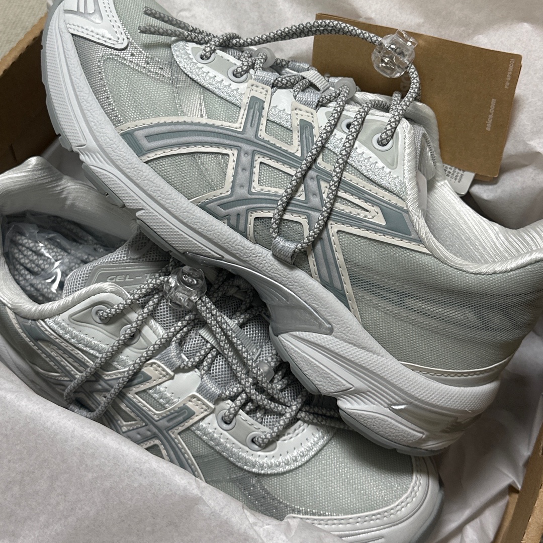 Asics x Atmos x Ojos Gel-1130 RE Glacier Grey Pure Silver 착용 스타일