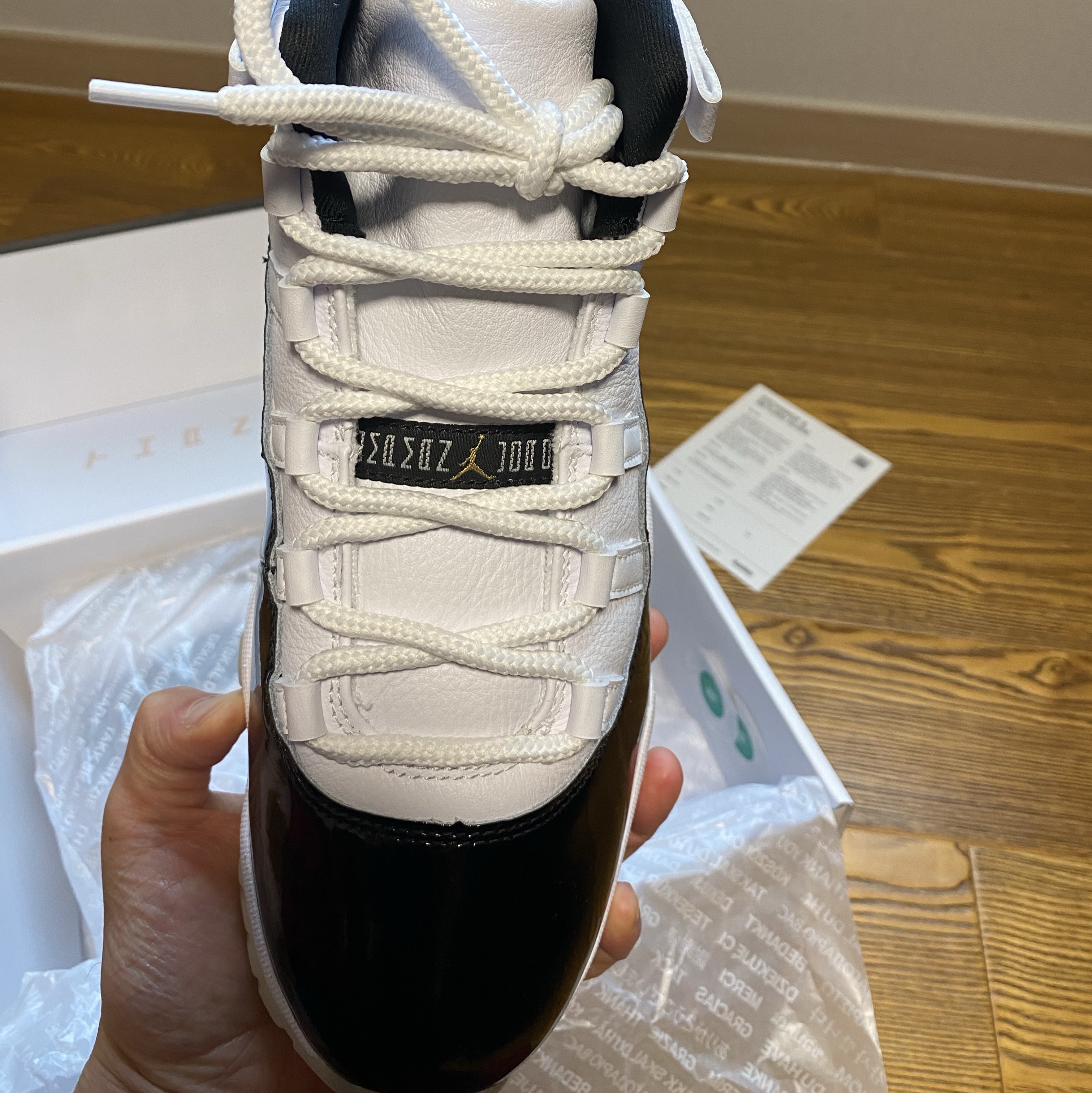 Jordan 11 Retro Gratitude 착용 스타일 - 3